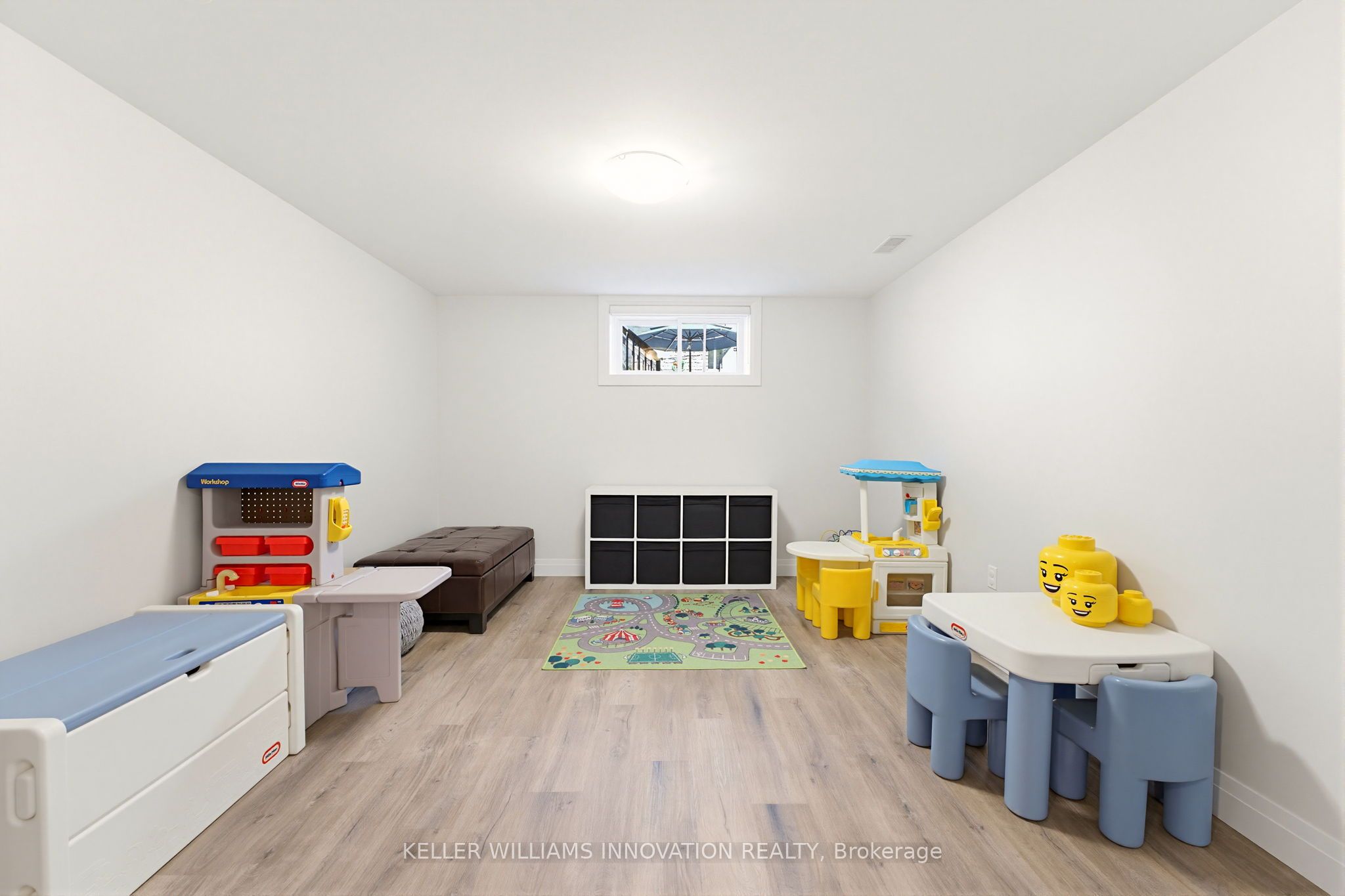 560 Rogers Road Property Photo 27