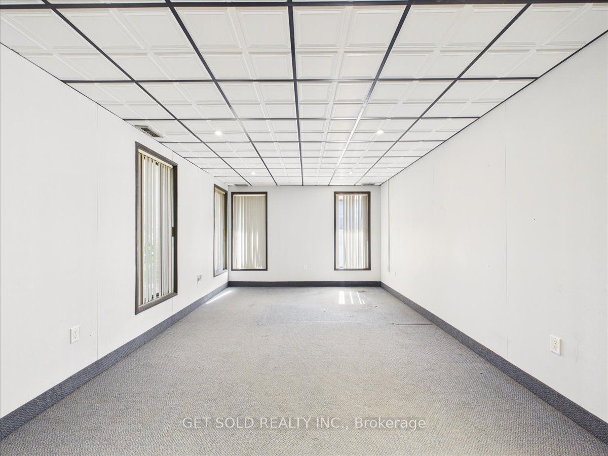 11 Brockley Drive Property Photo 8