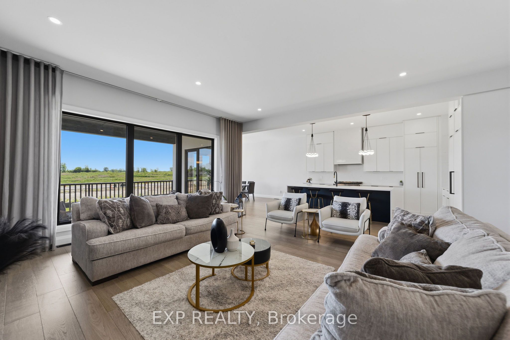 113 Edgewater Boulevard Property Photo 6