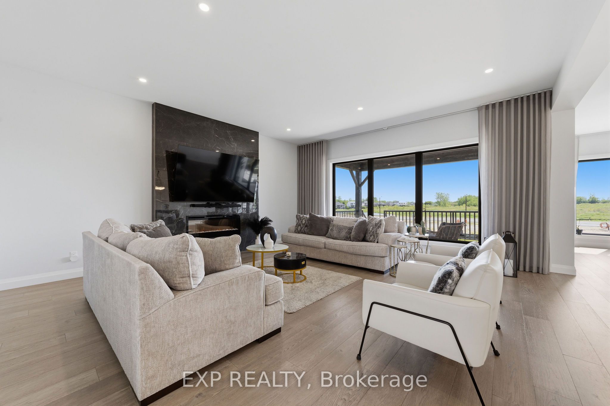 113 Edgewater Boulevard Property Photo 10