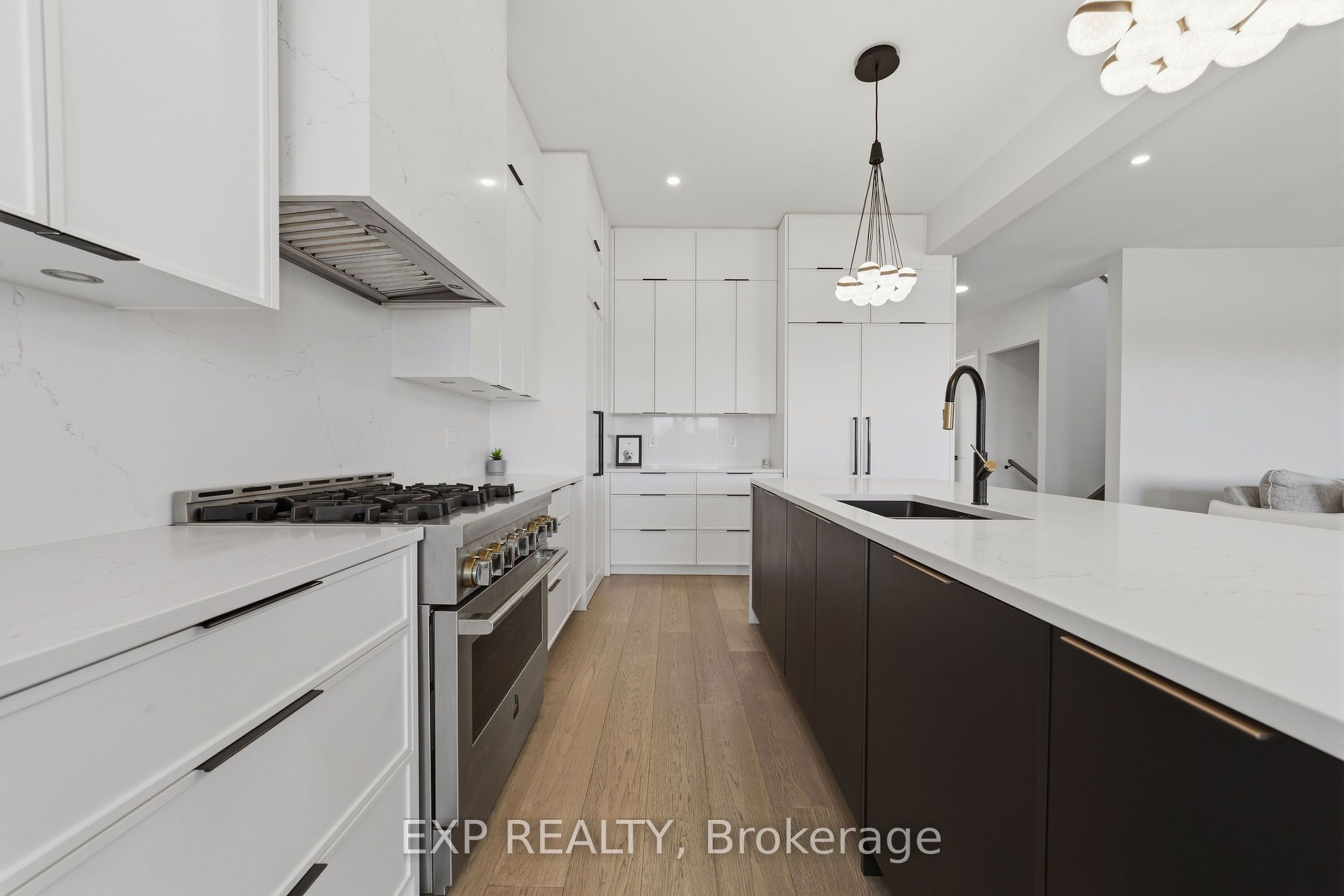 113 Edgewater Boulevard Property Photo 11