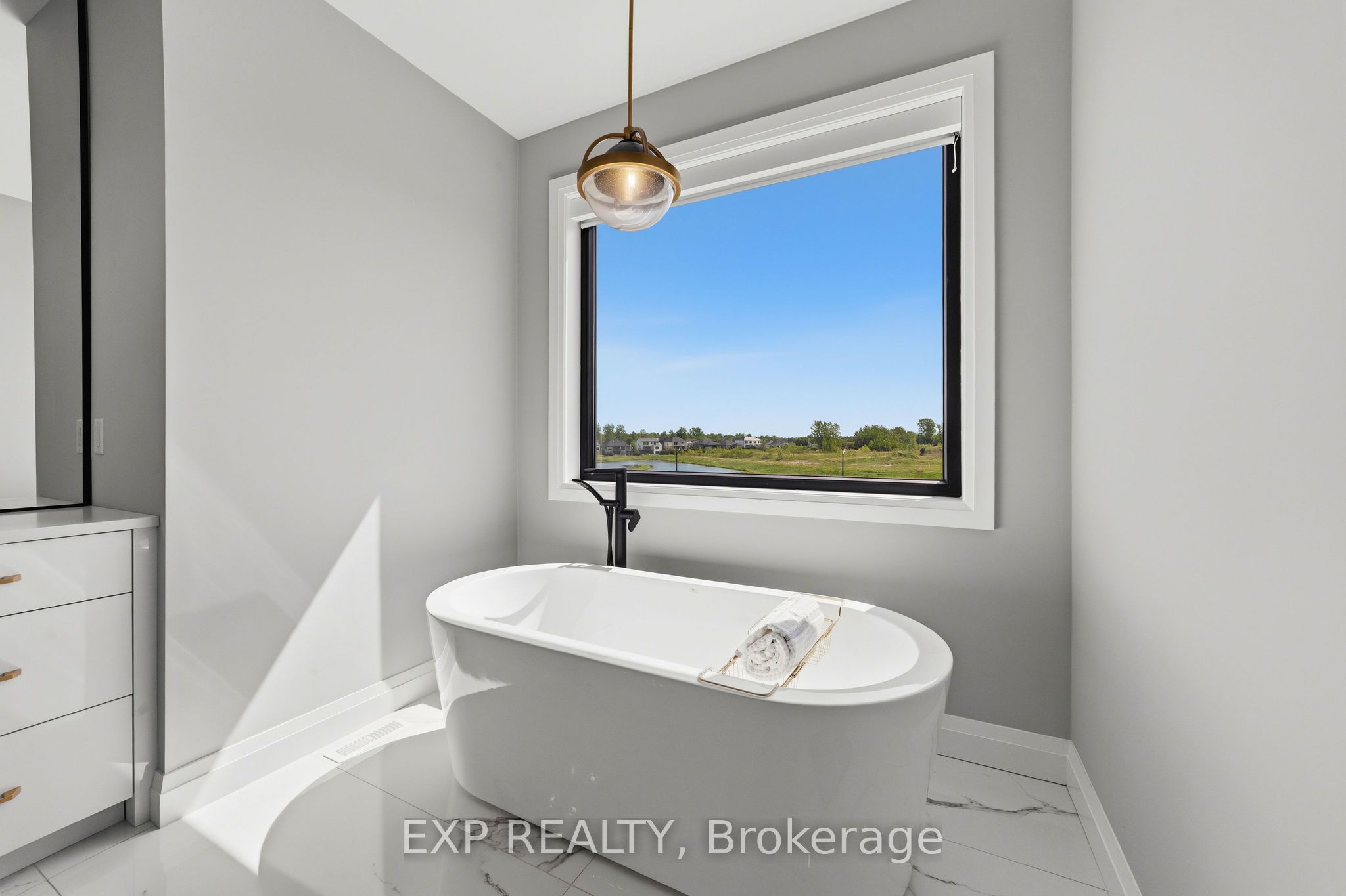 113 Edgewater Boulevard Property Photo 28