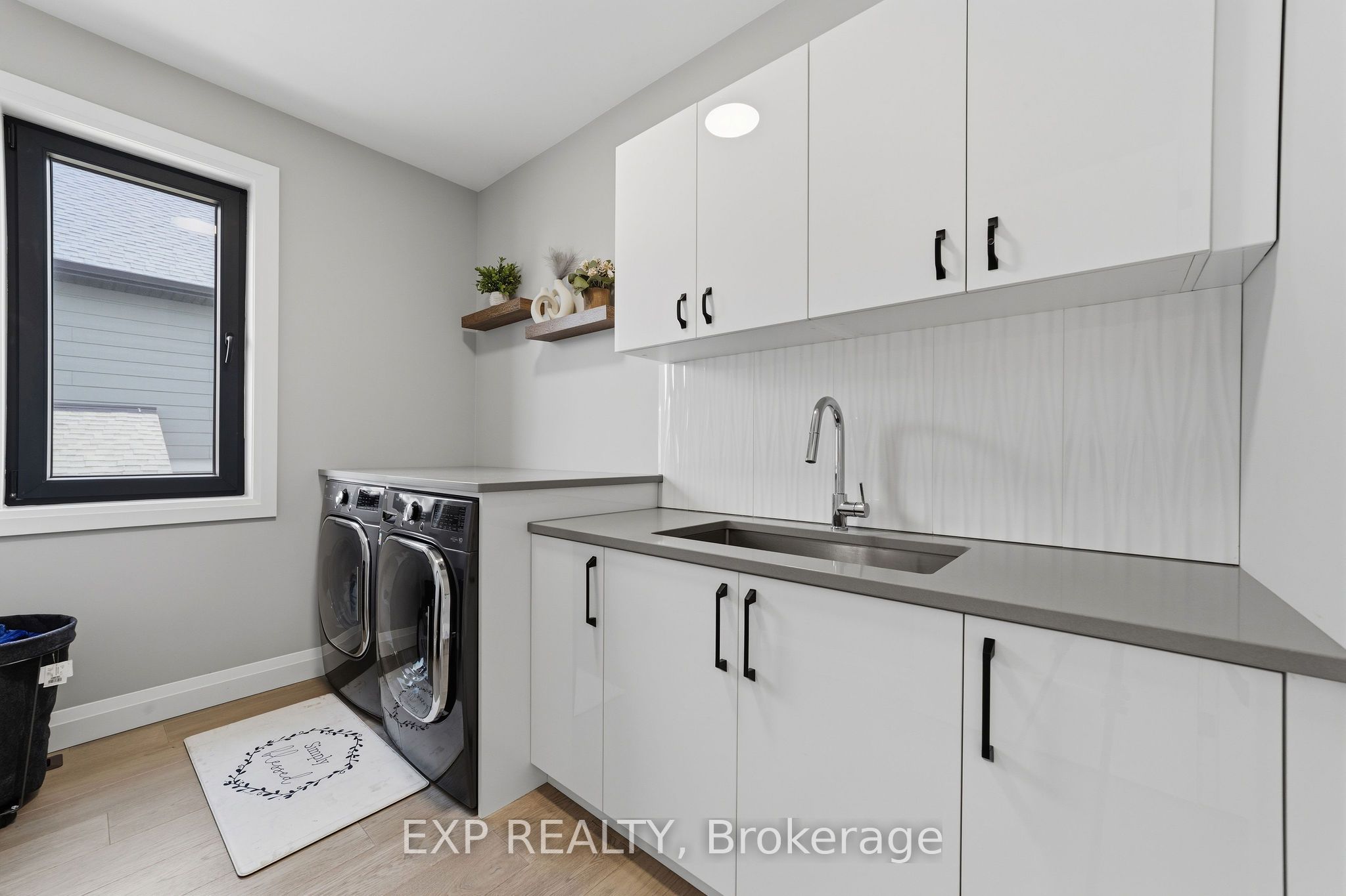 113 Edgewater Boulevard Property Photo 31