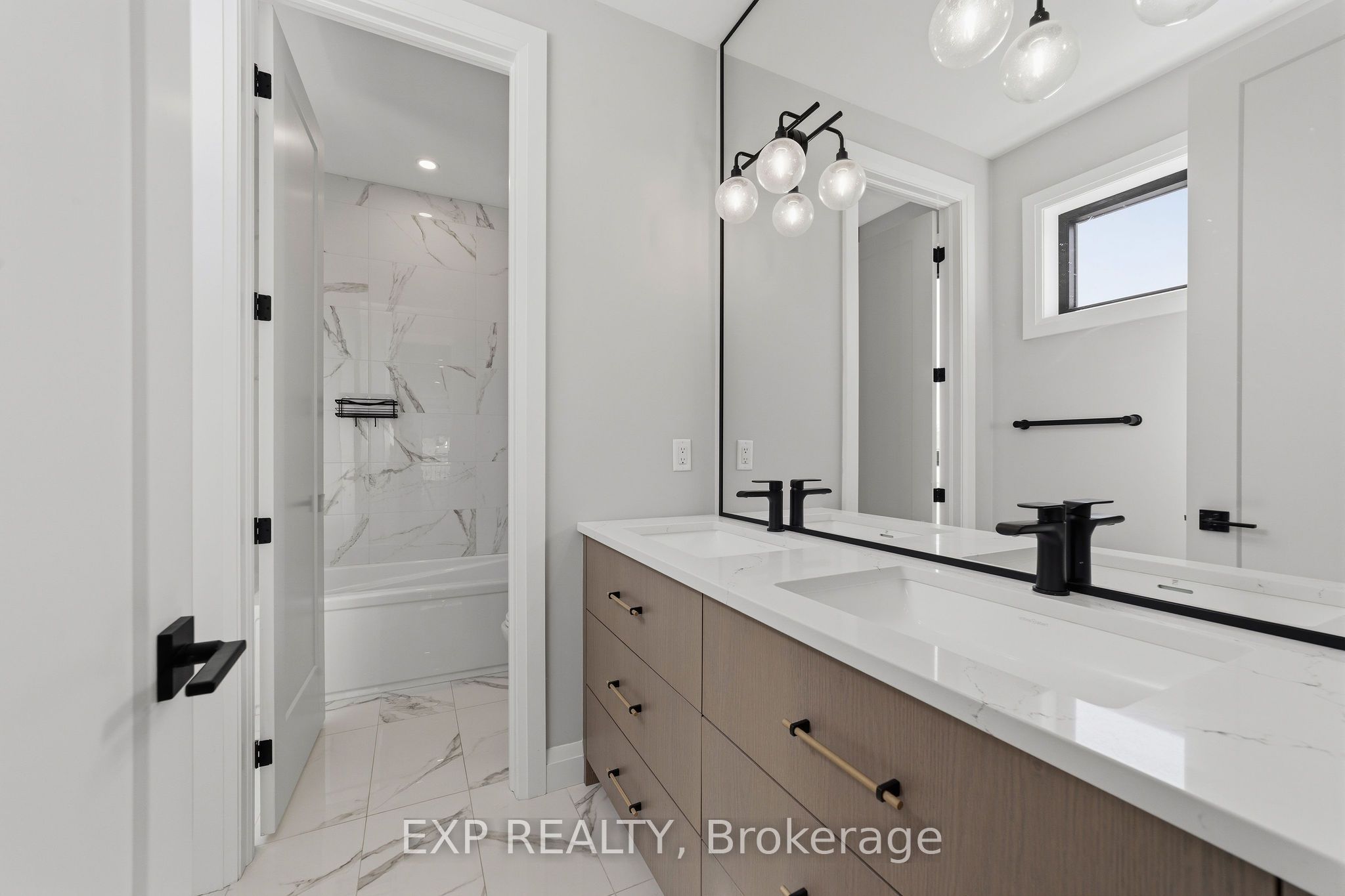 113 Edgewater Boulevard Property Photo 32