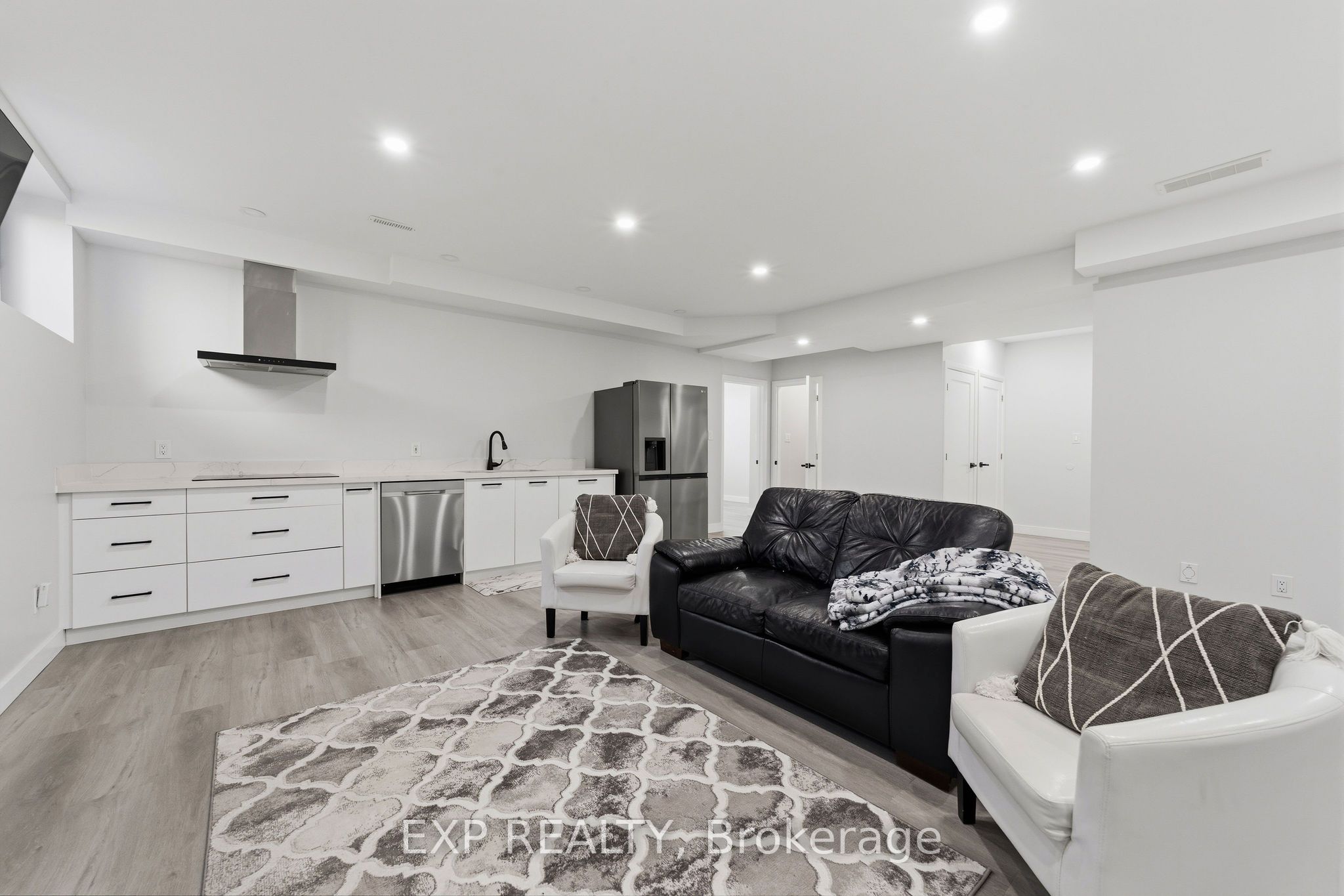 113 Edgewater Boulevard Property Photo 35