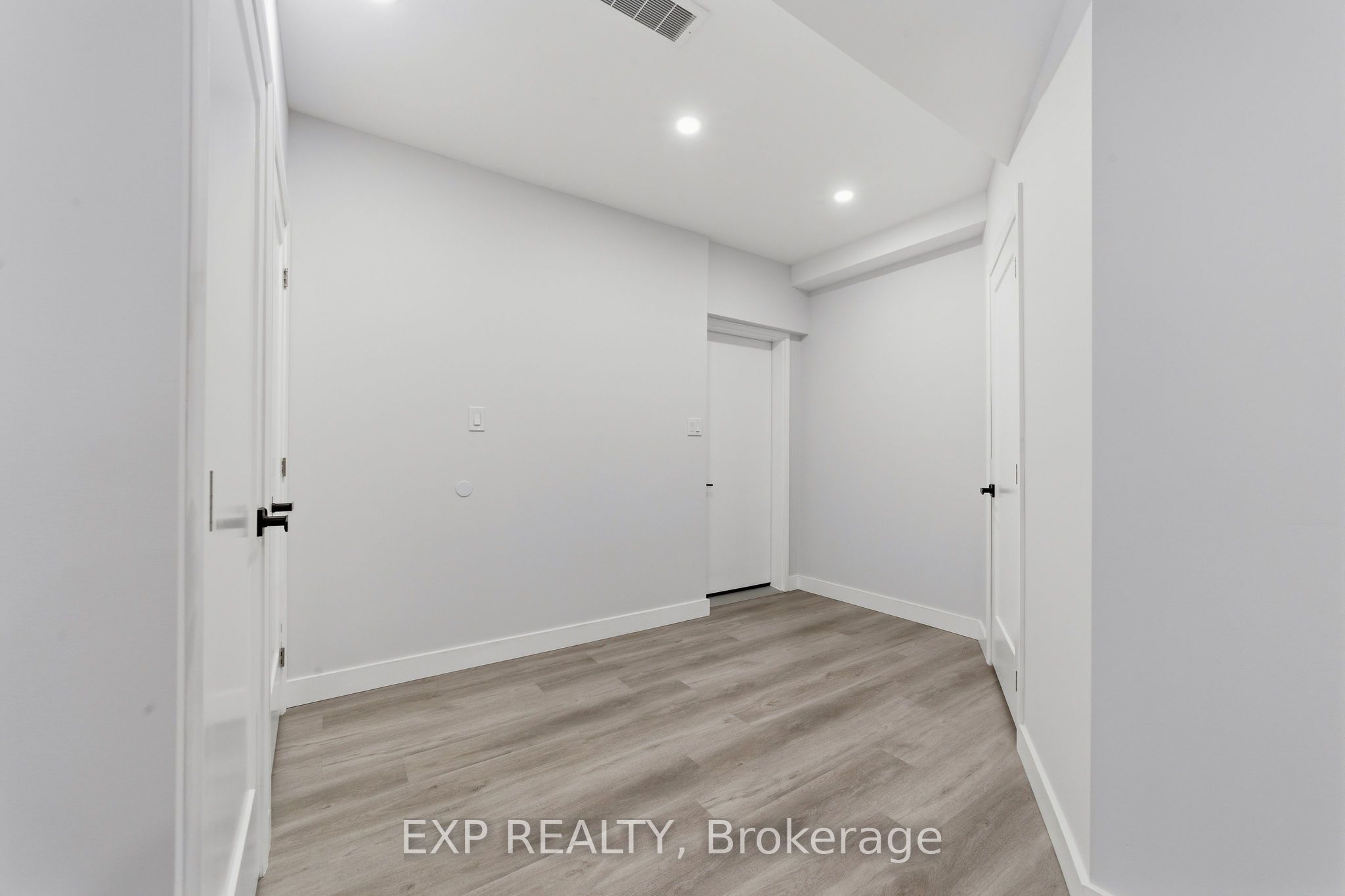 113 Edgewater Boulevard Property Photo 39
