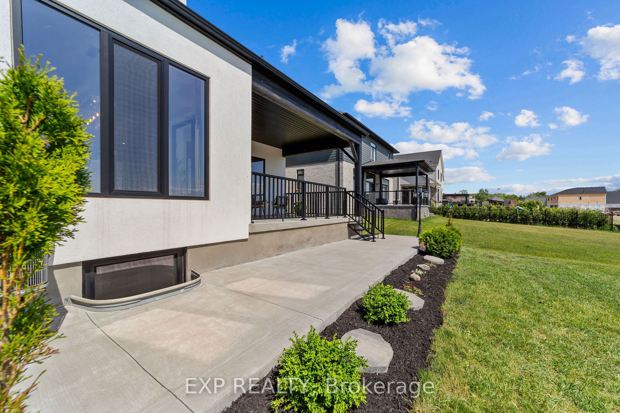 113 Edgewater Boulevard Property Photo 46