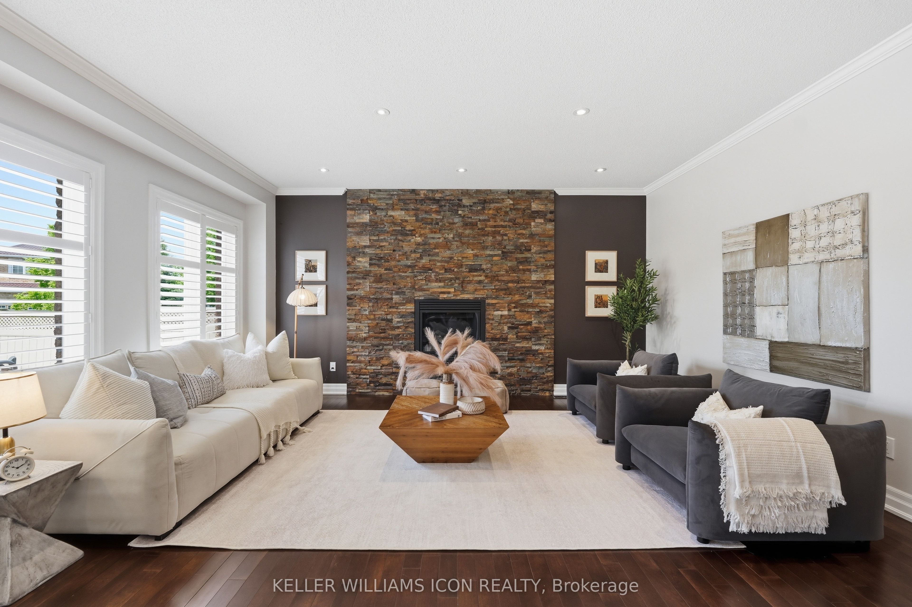 246 Madhu Crescent Property Photo 17