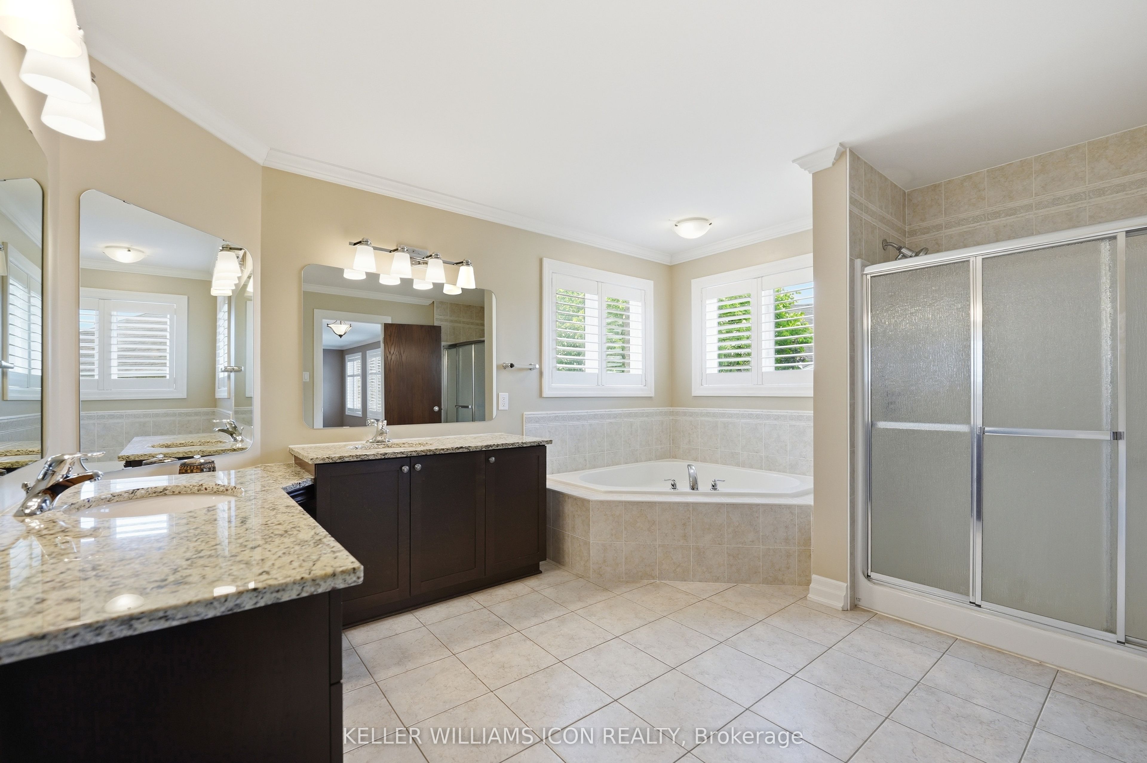 246 Madhu Crescent Property Photo 25