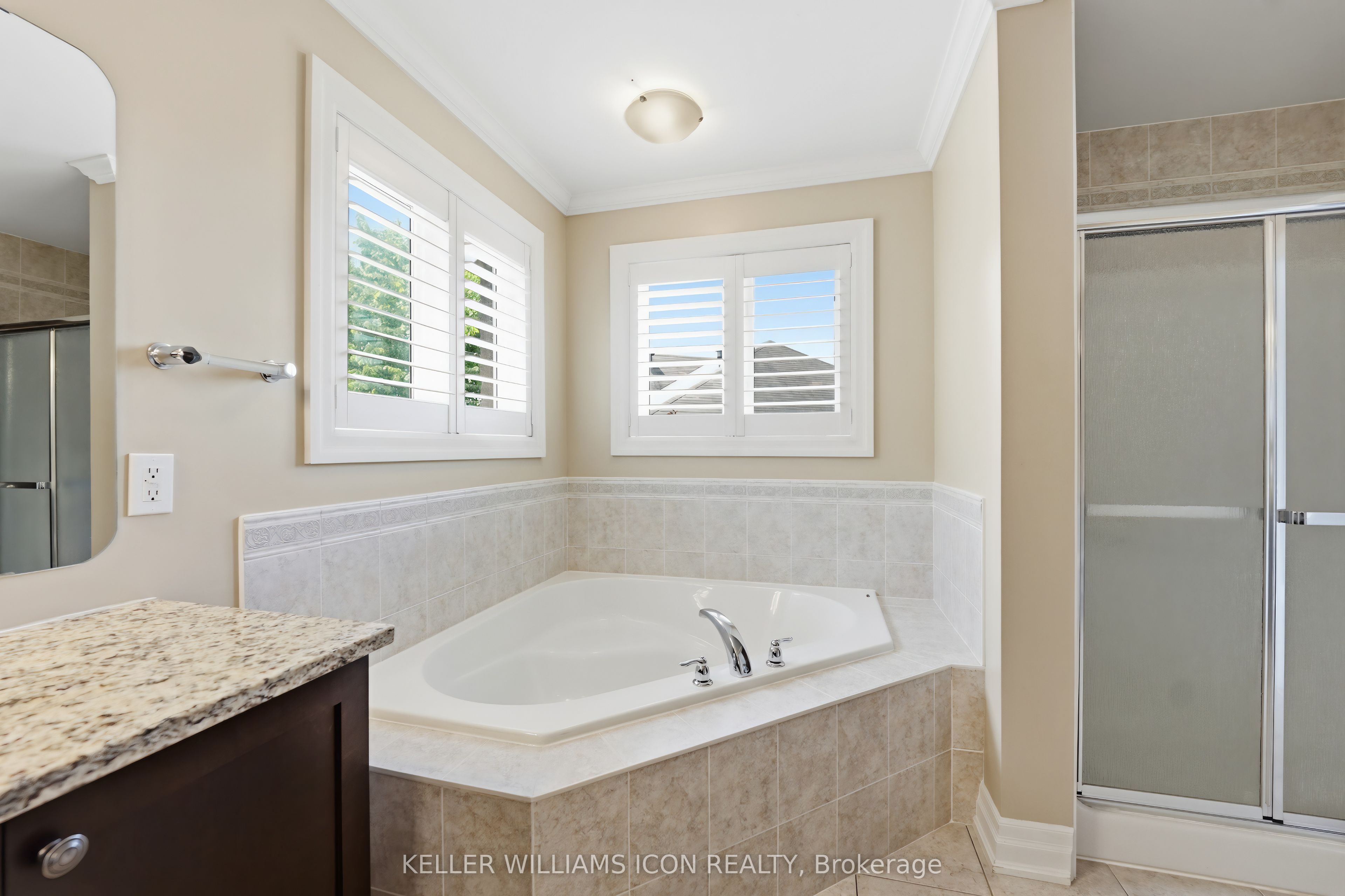 246 Madhu Crescent Property Photo 26