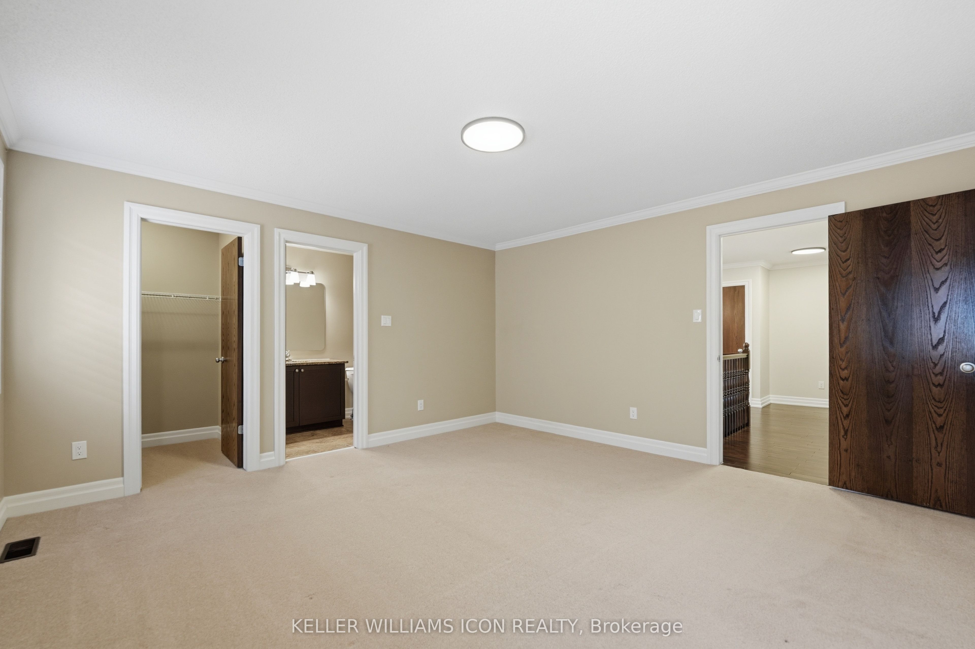 246 Madhu Crescent Property Photo 27