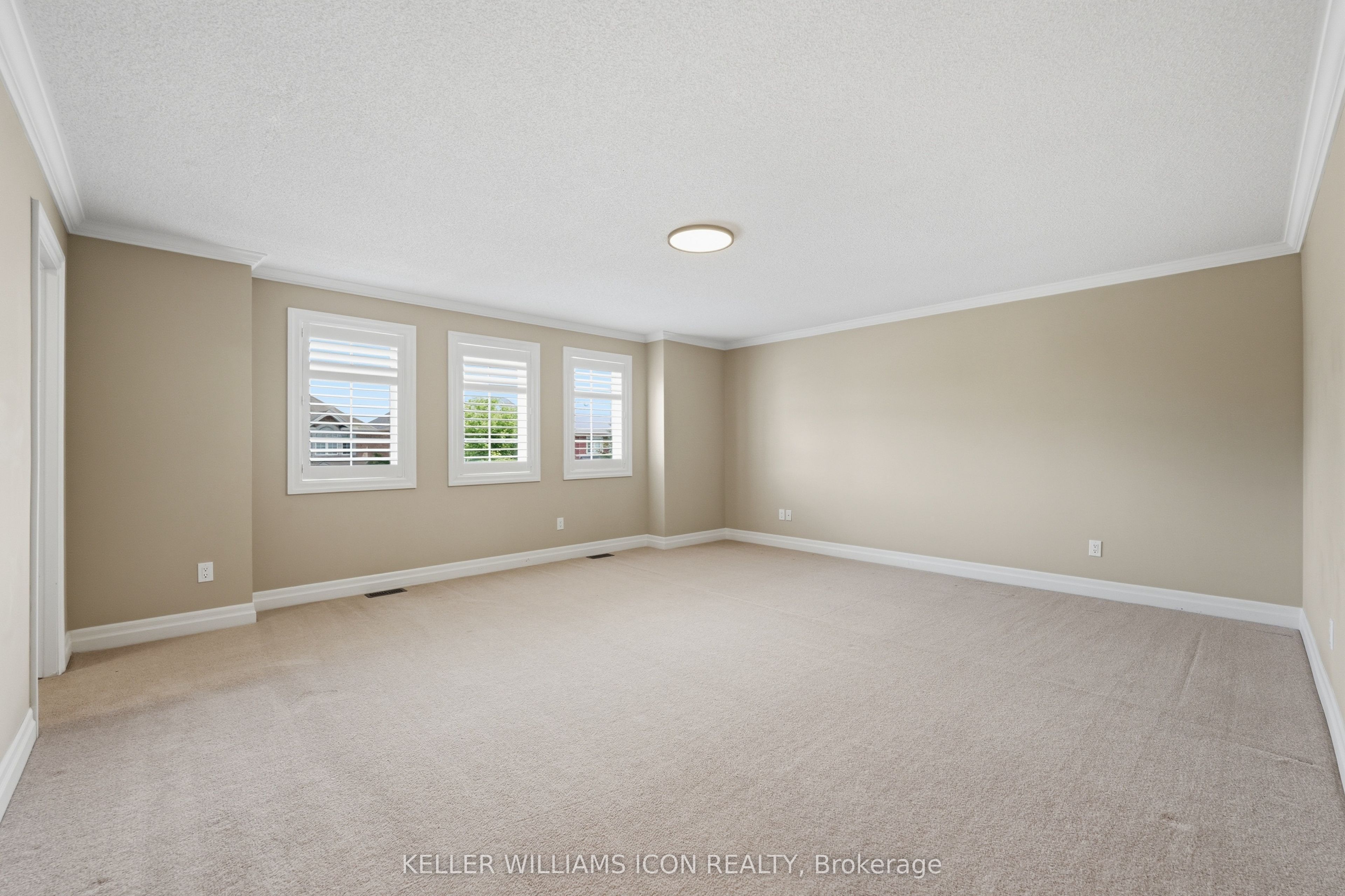246 Madhu Crescent Property Photo 29