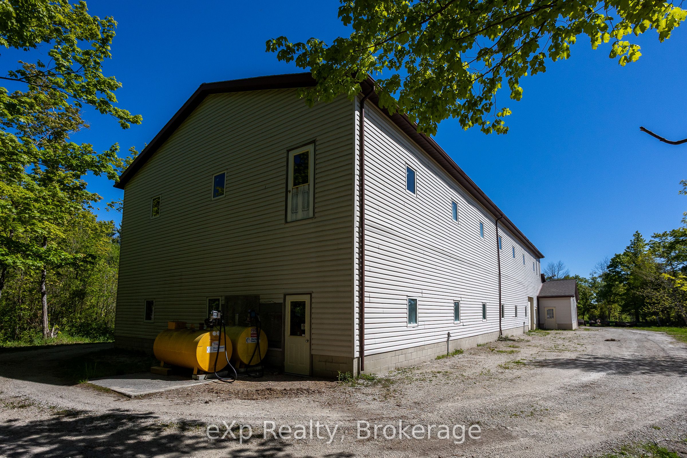 117 East Road Property Photo 9
