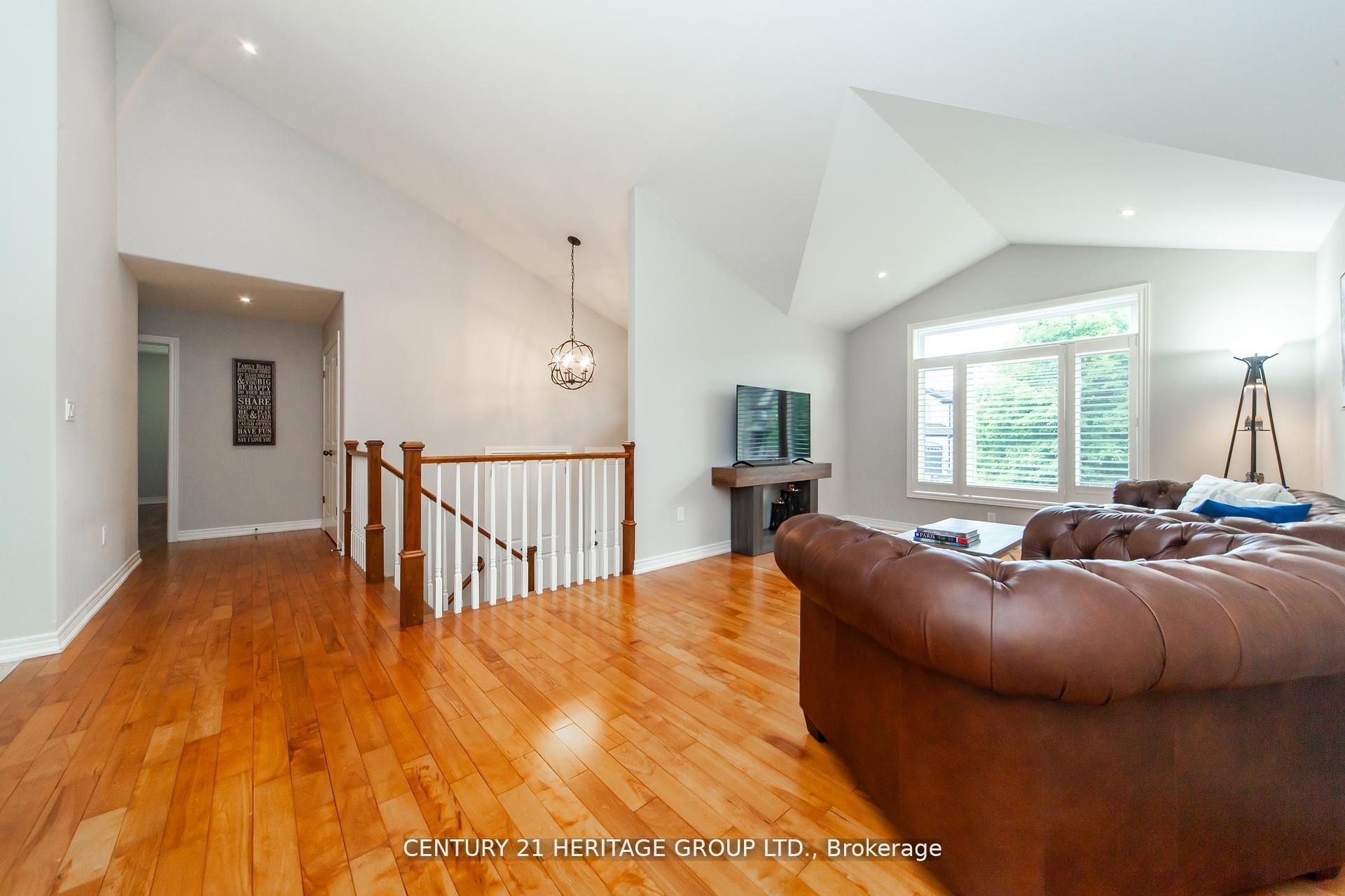 5826 Fiddlehead Lane Property Photo 6