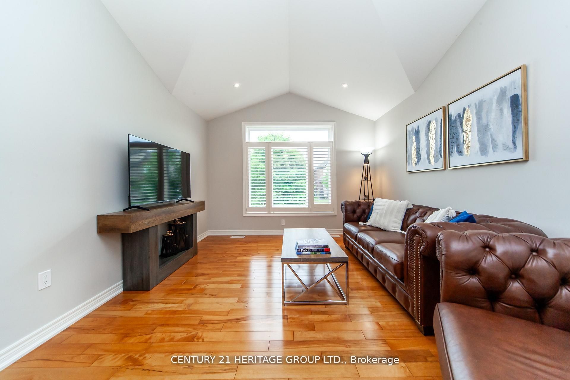 5826 Fiddlehead Lane Property Photo 7