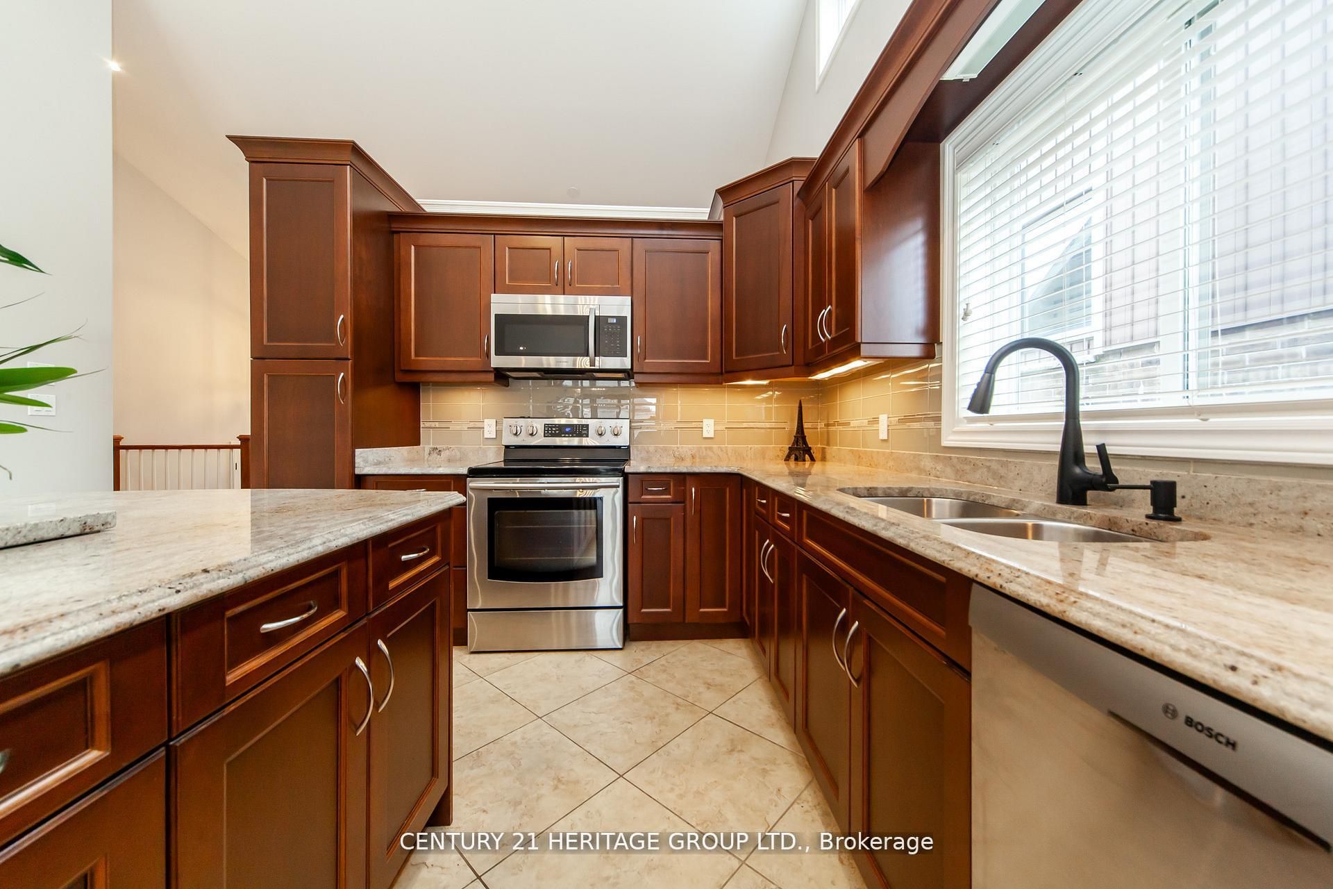 5826 Fiddlehead Lane Property Photo 16