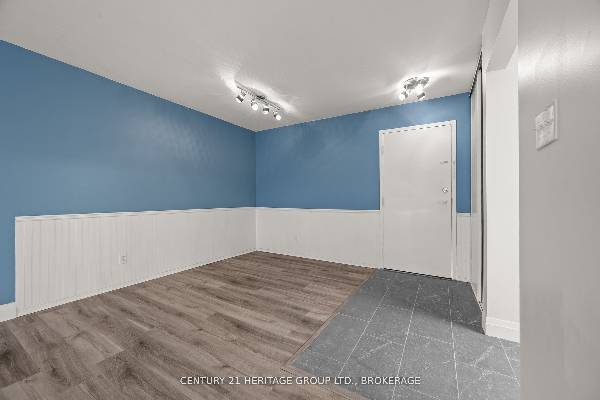 561 Armstrong Road 202 Property Photo 3