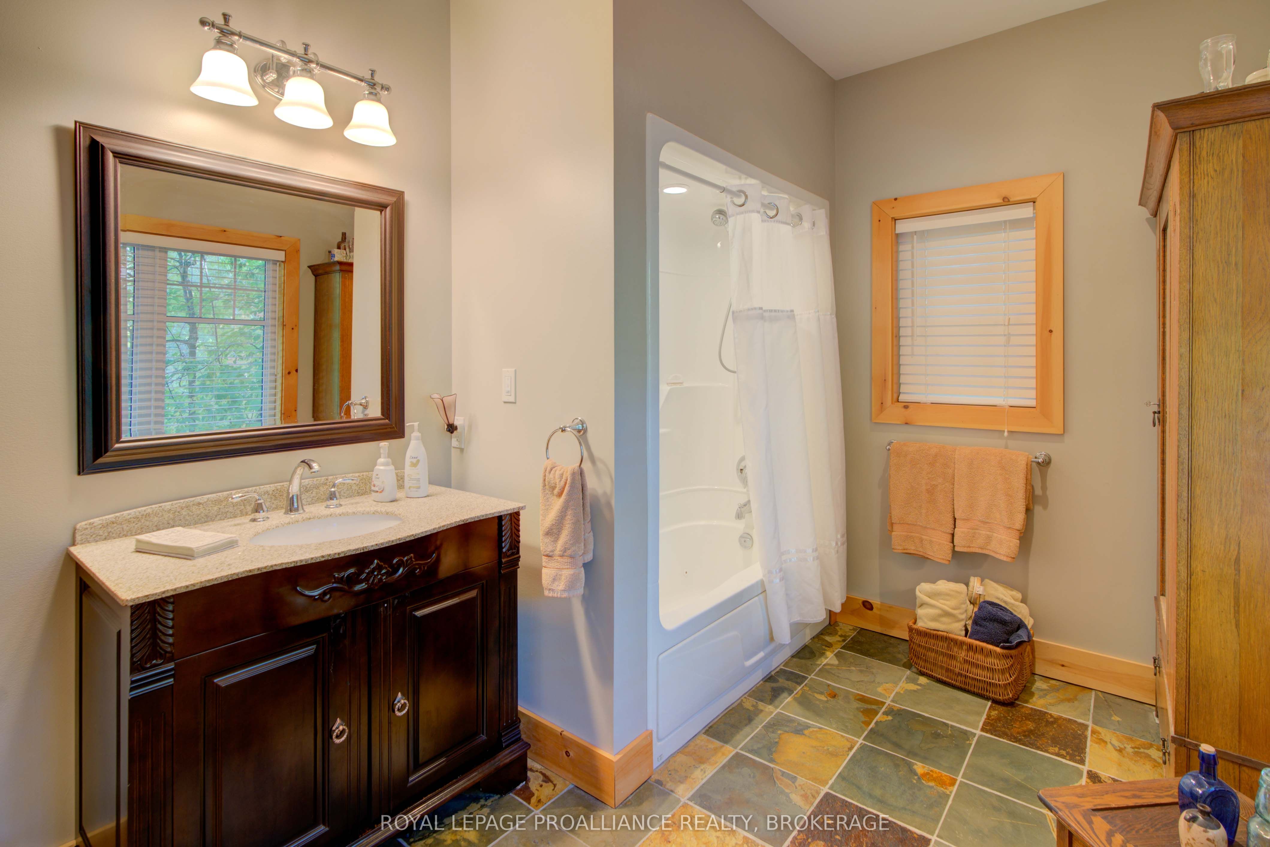 441 B Maccomish Lane Property Photo 24