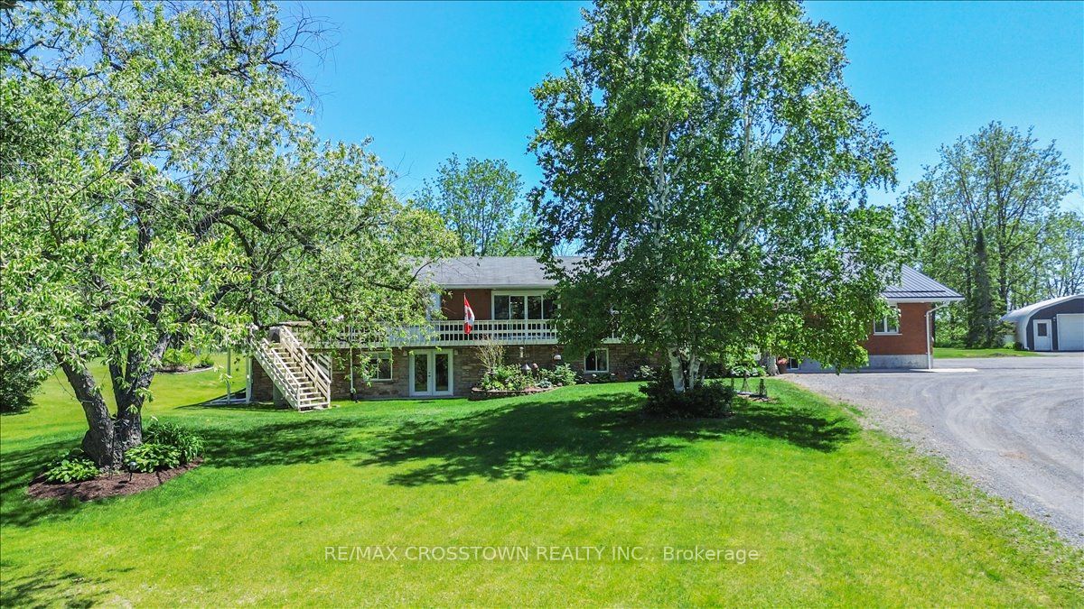 1074 Millhaven Road Property Photo 1