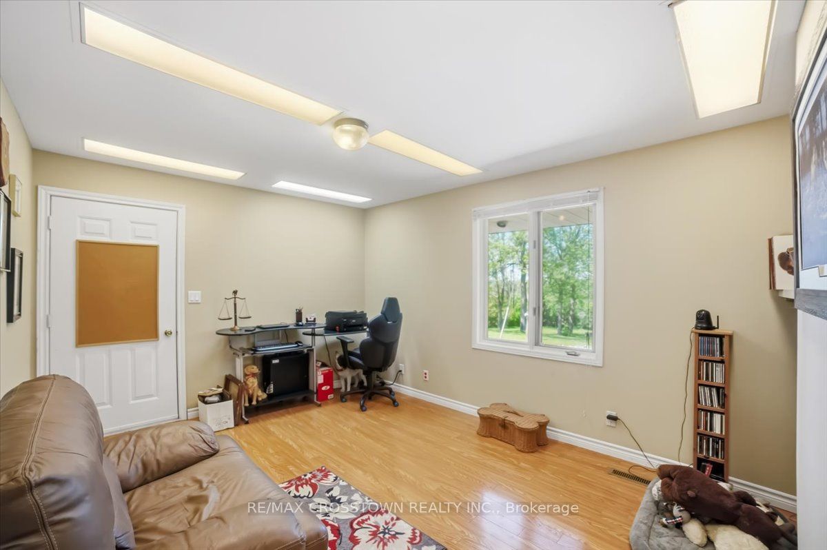 1074 Millhaven Road Property Photo 23