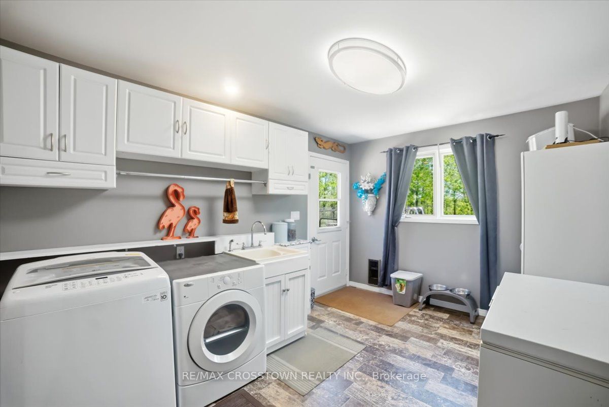1074 Millhaven Road Property Photo 25