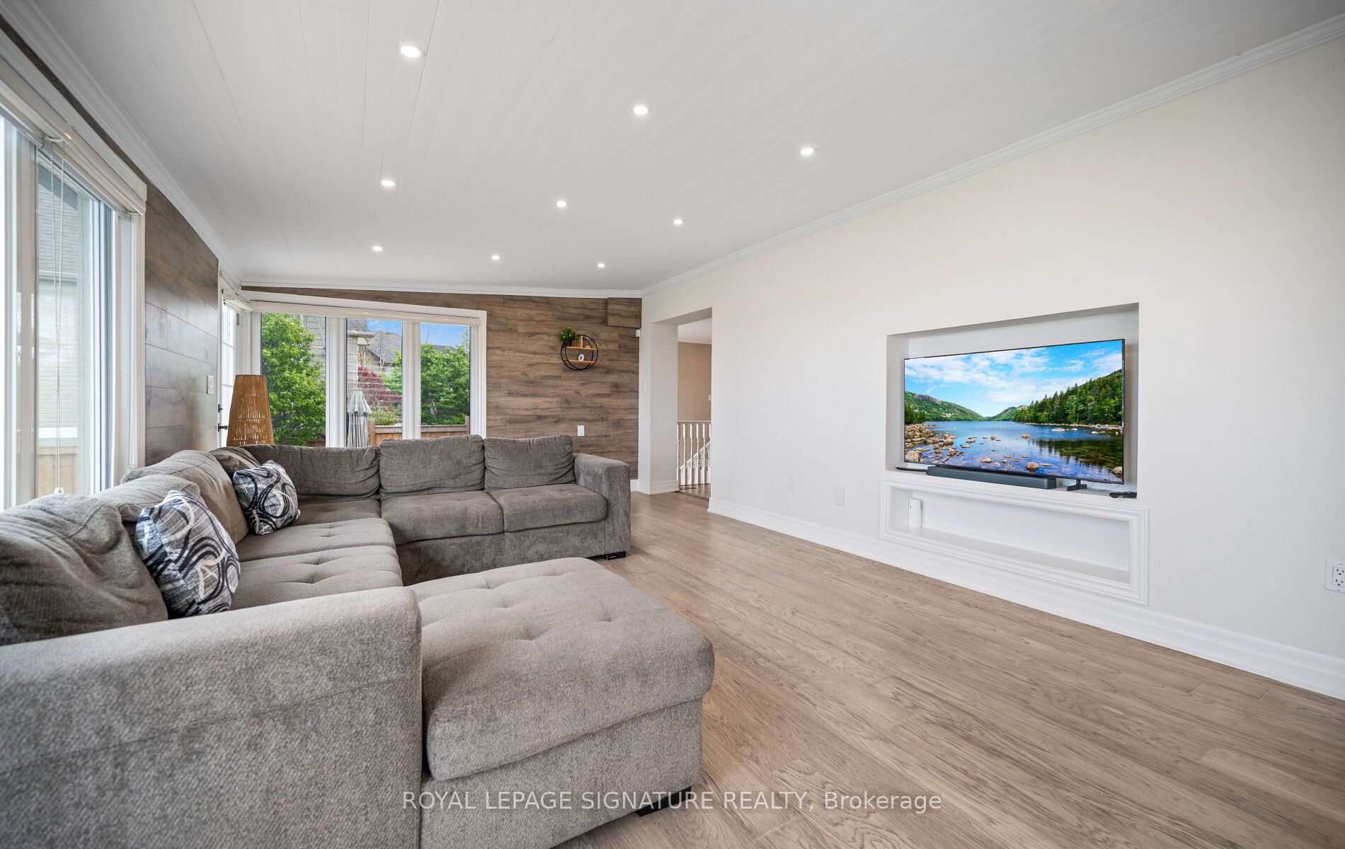 17 Wendakee Drive Property Photo 6
