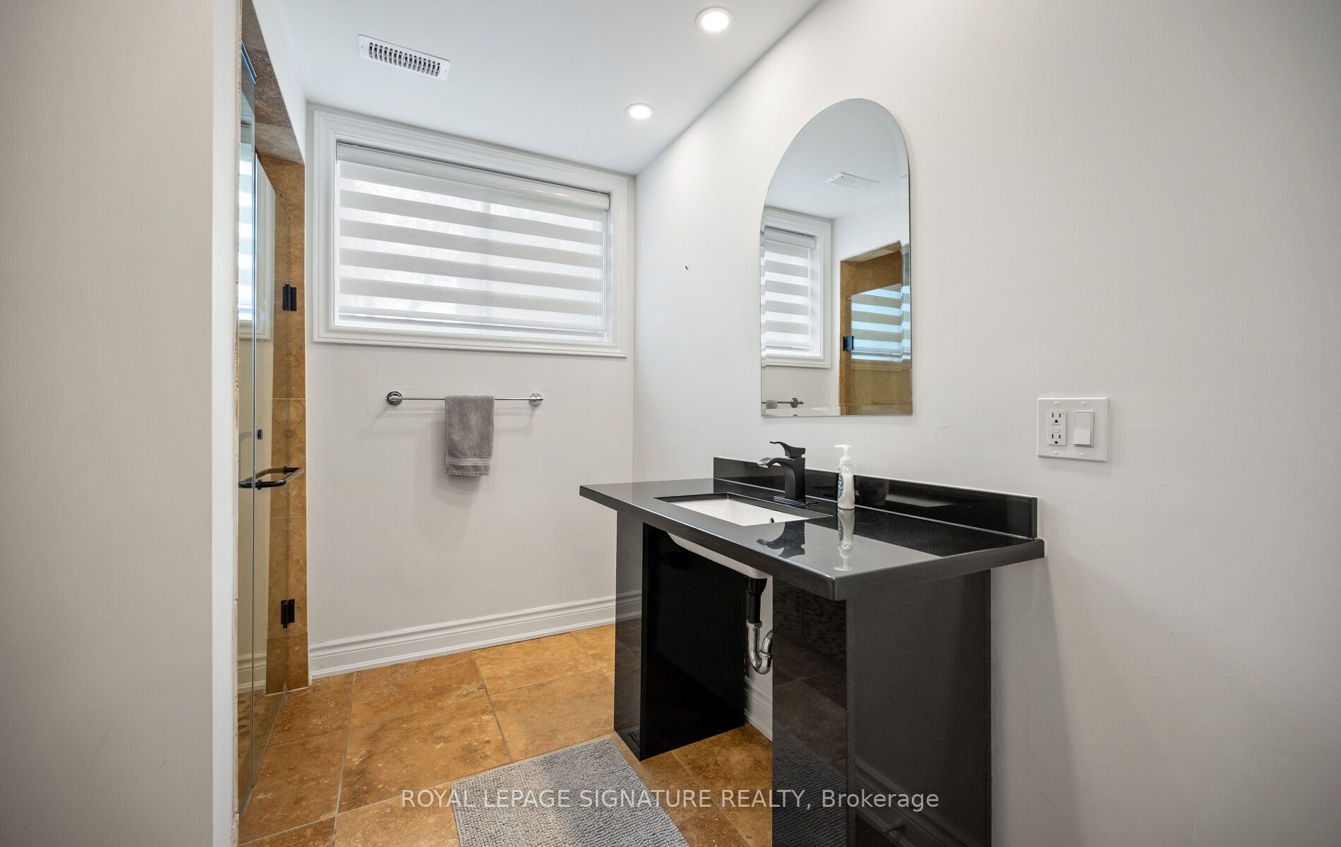 17 Wendakee Drive Property Photo 31