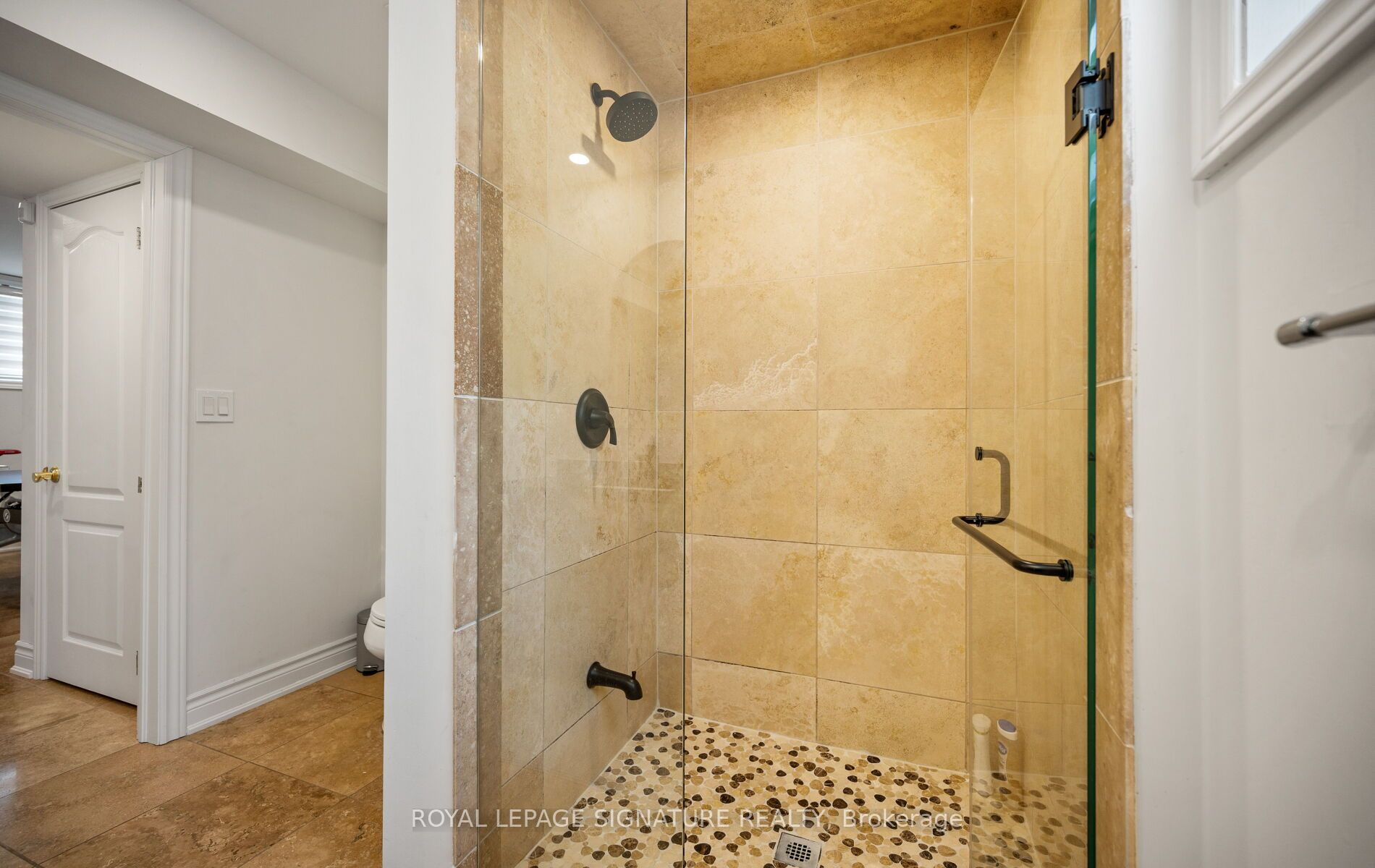 17 Wendakee Drive Property Photo 32