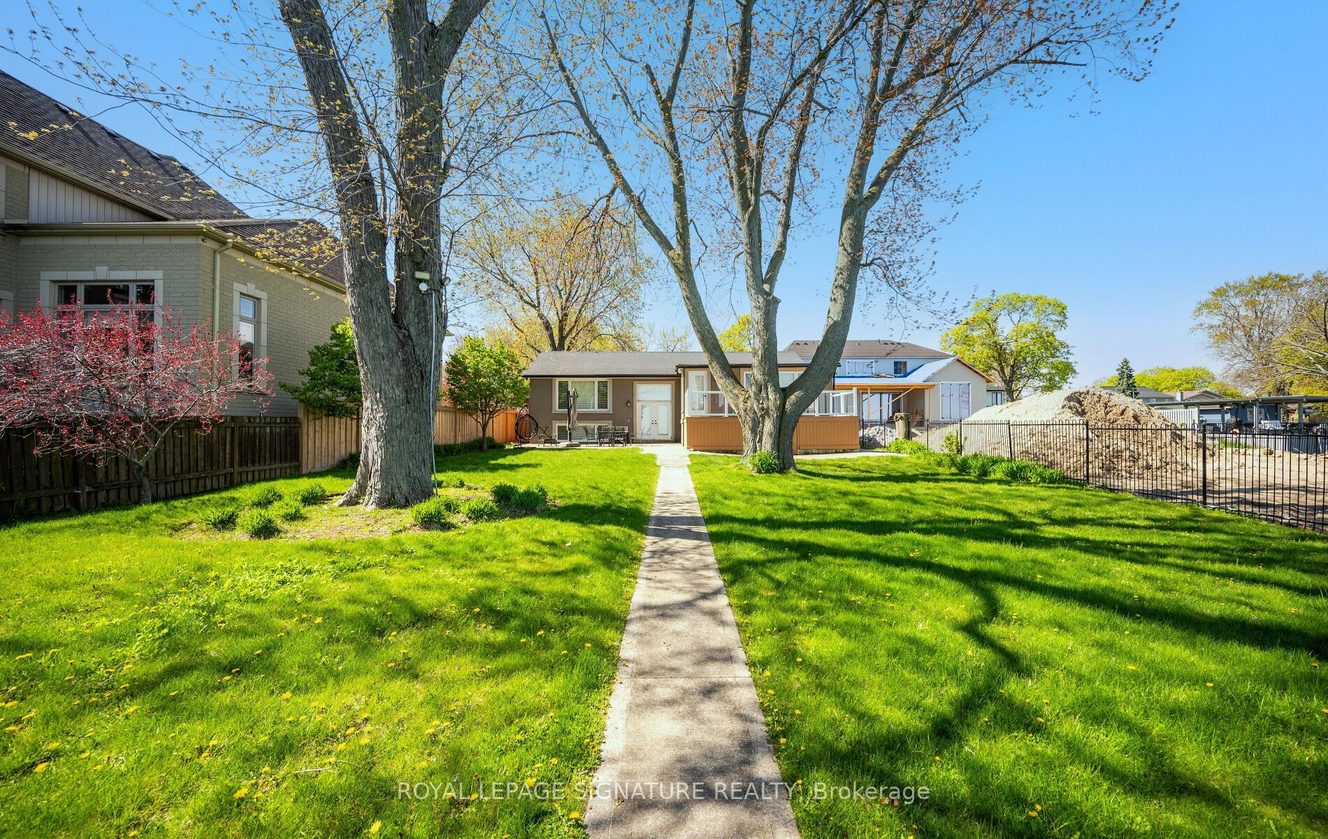 17 Wendakee Drive Property Photo 44