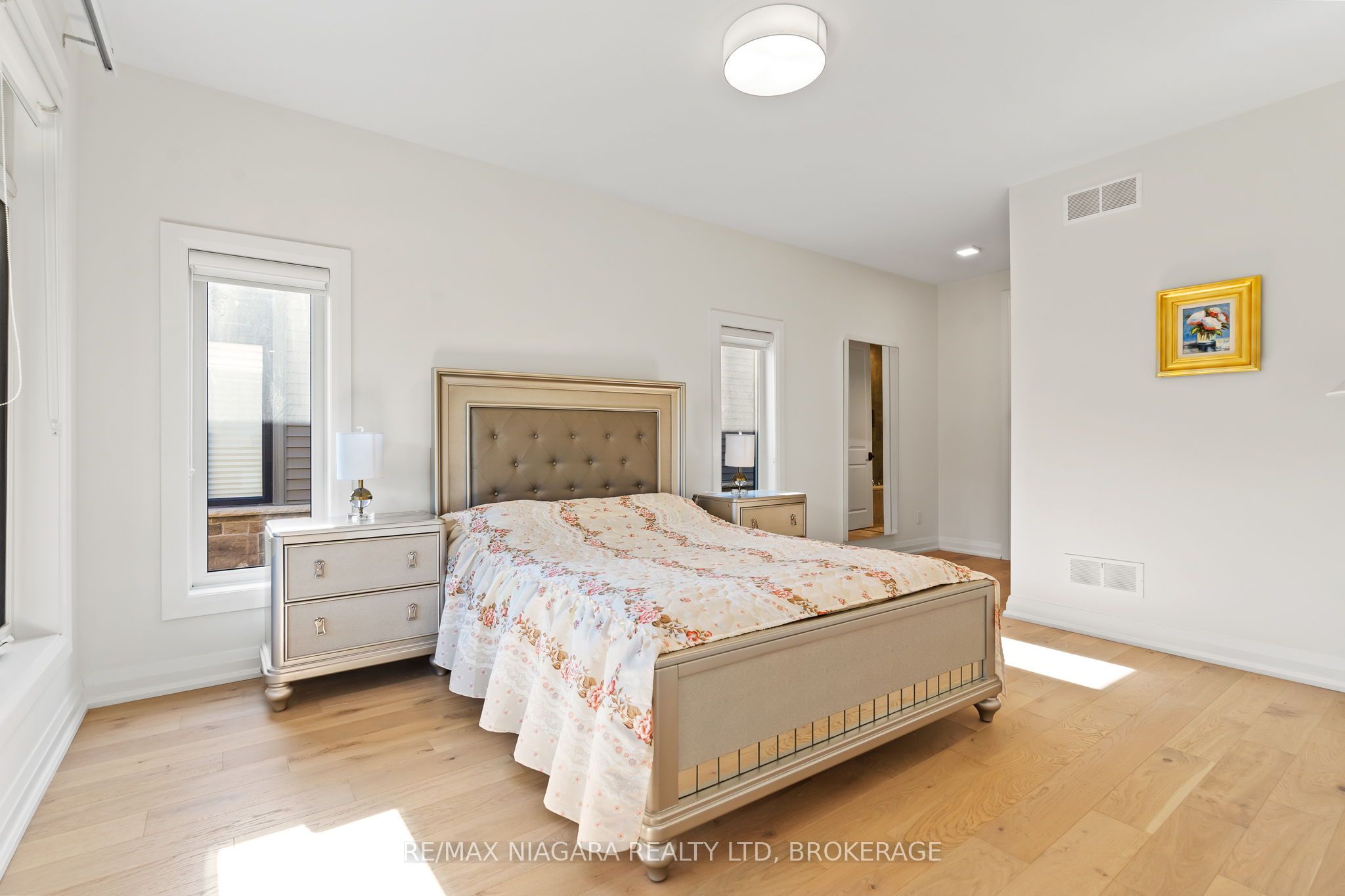 8974 Willoughby Drive 19 Property Photo 17