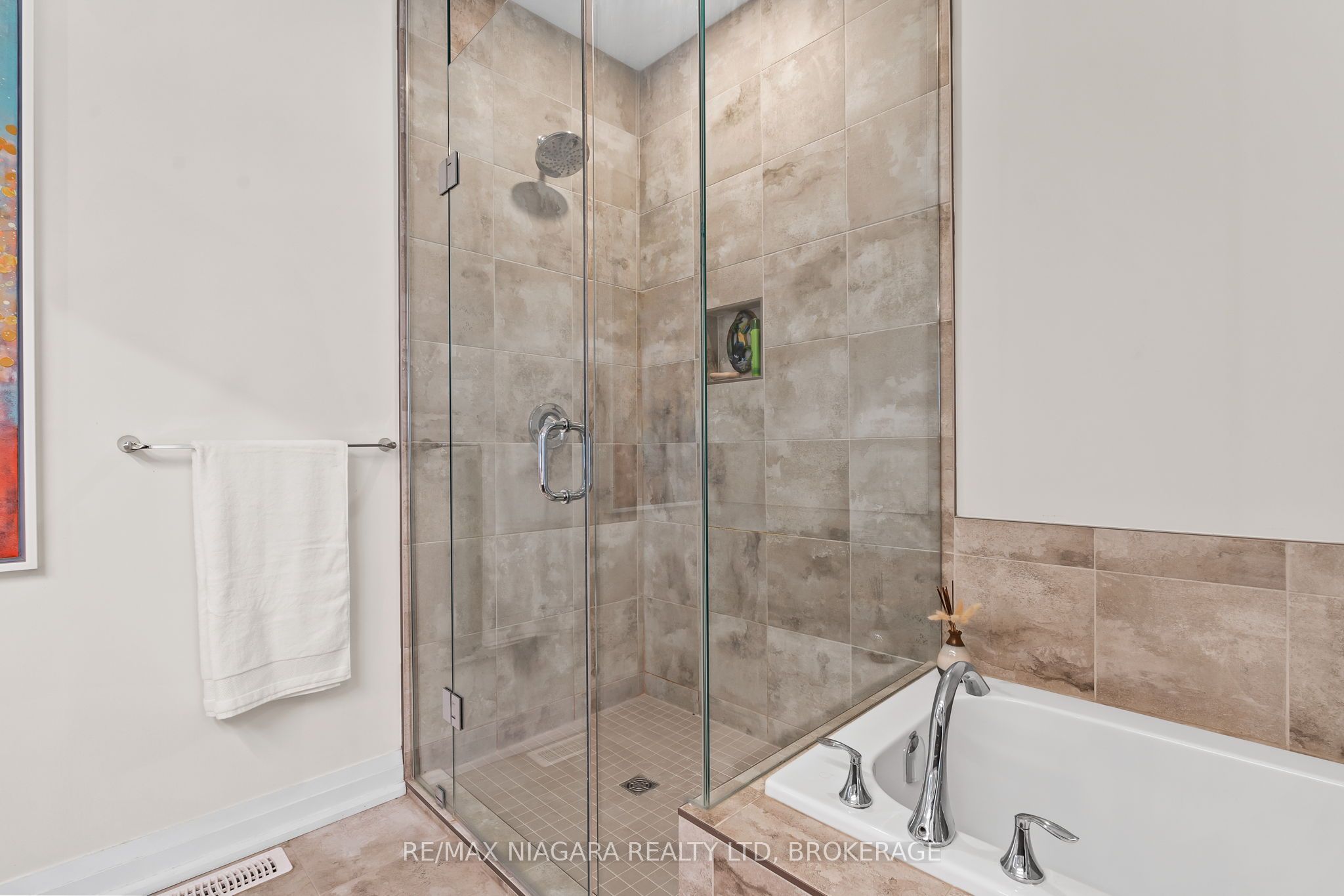 8974 Willoughby Drive 19 Property Photo 20