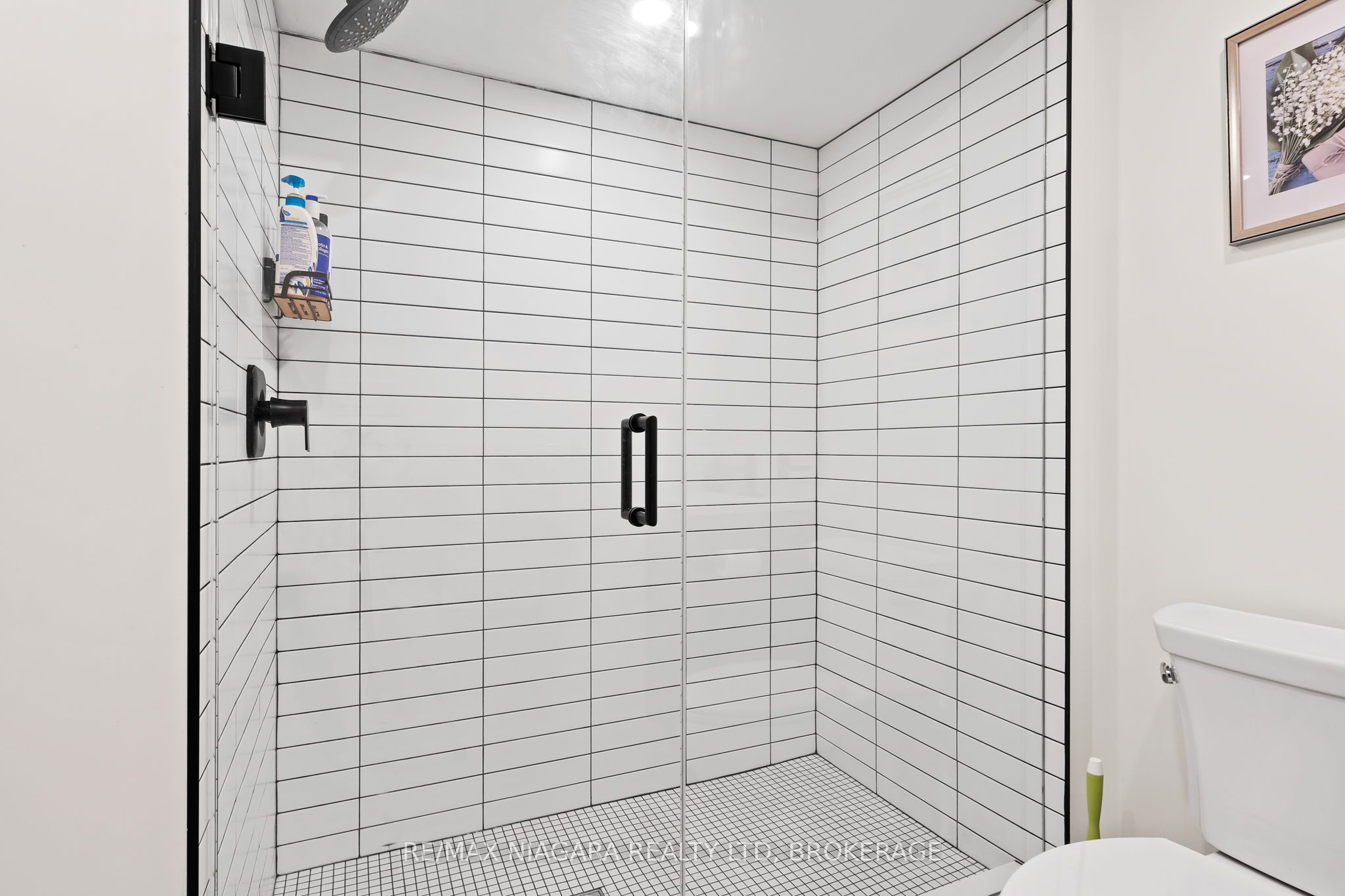 8974 Willoughby Drive 19 Property Photo 28