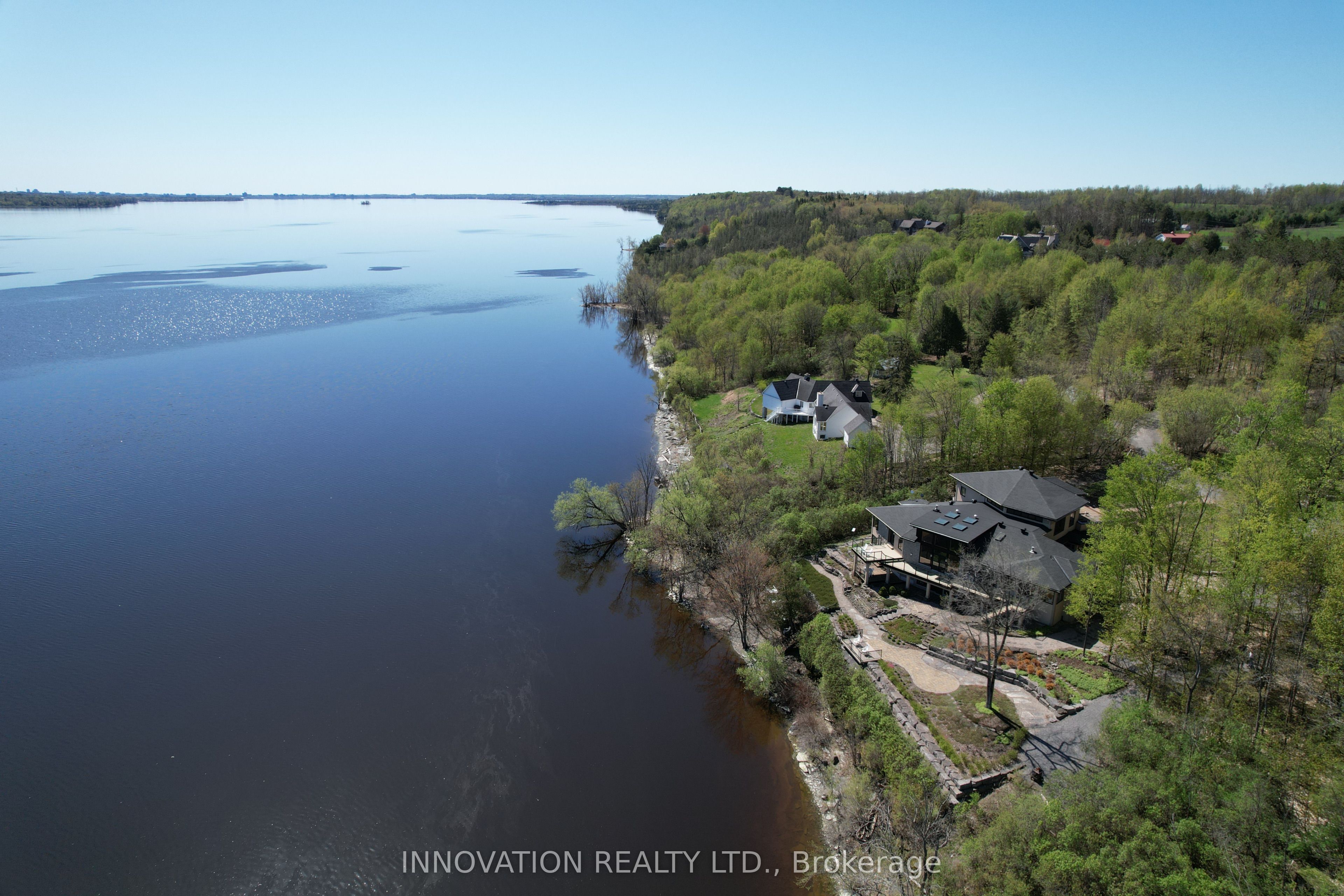 325 Berry Side Road Property Photo 6