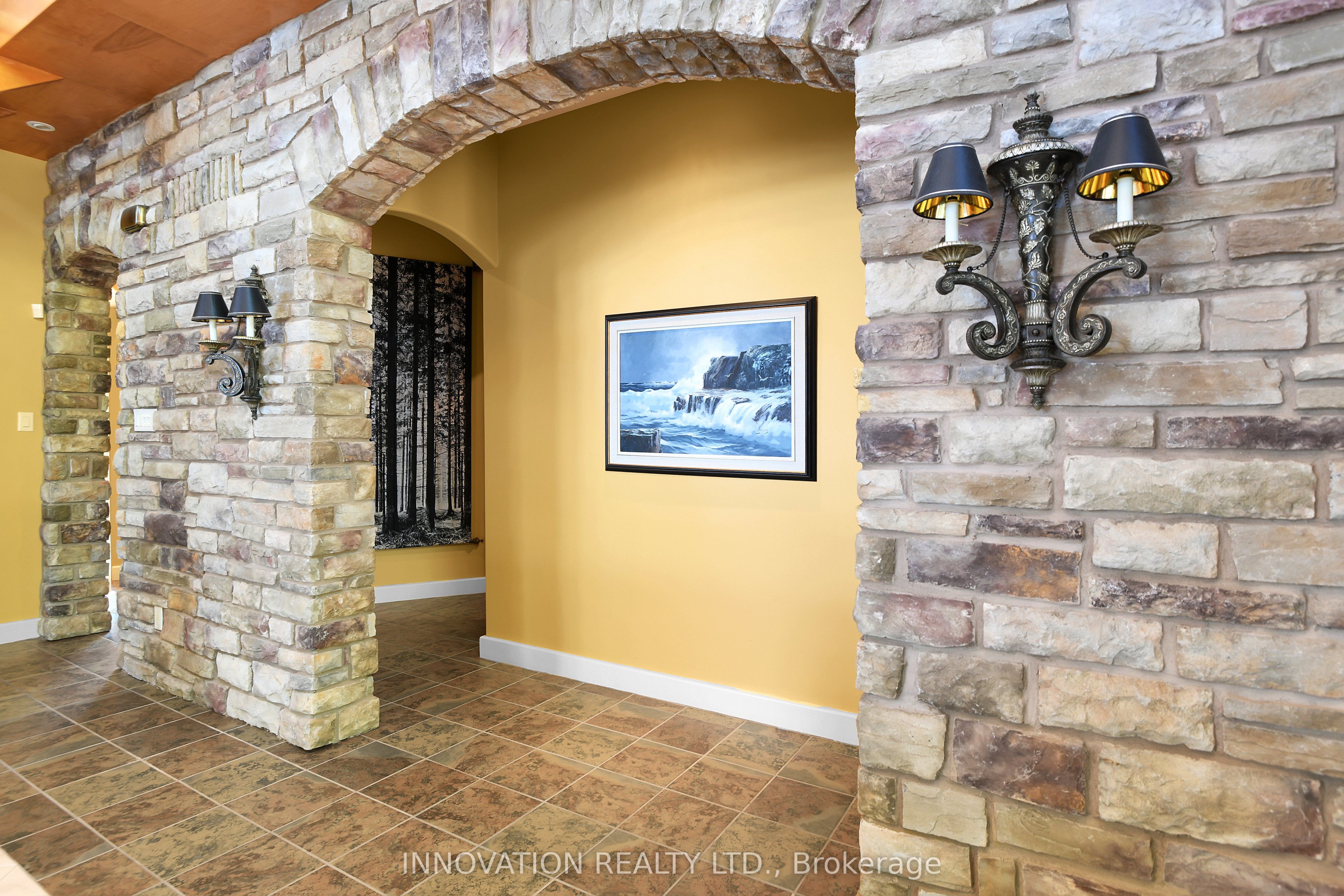 325 Berry Side Road Property Photo 15