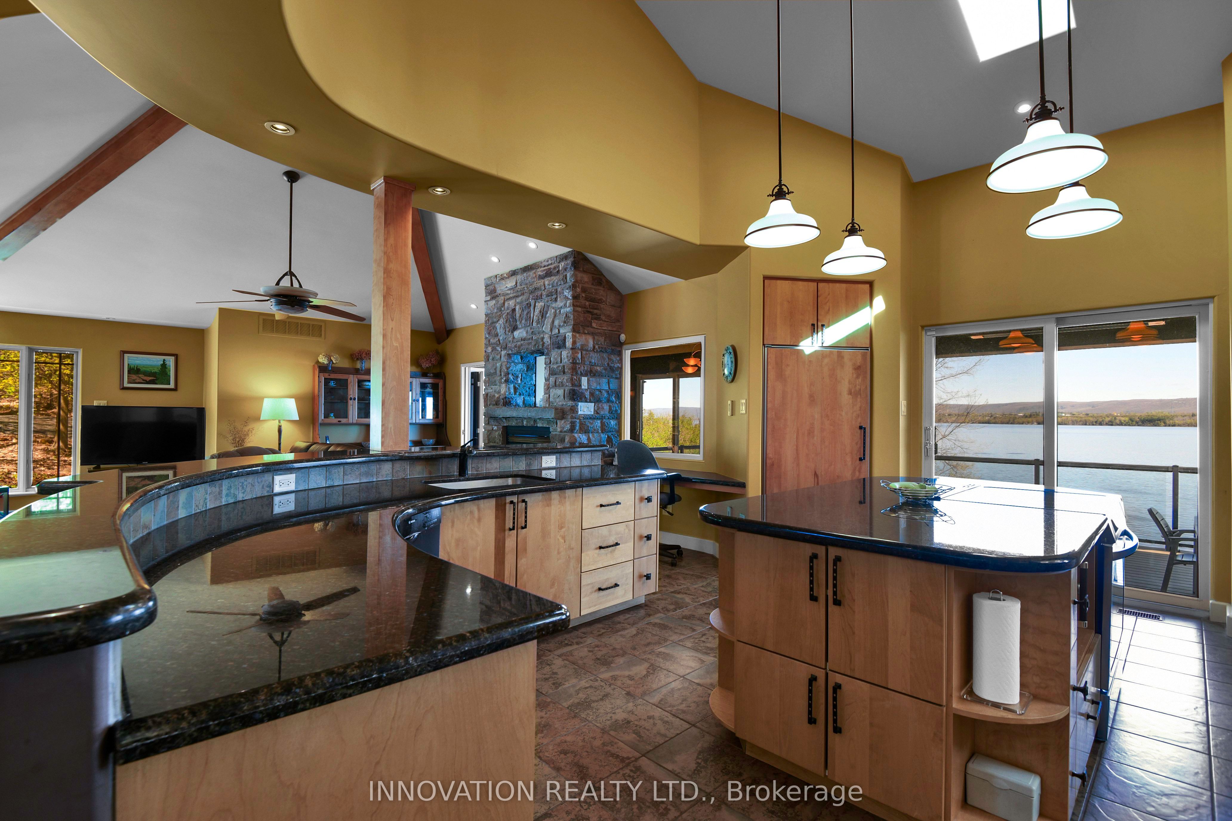 325 Berry Side Road Property Photo 19