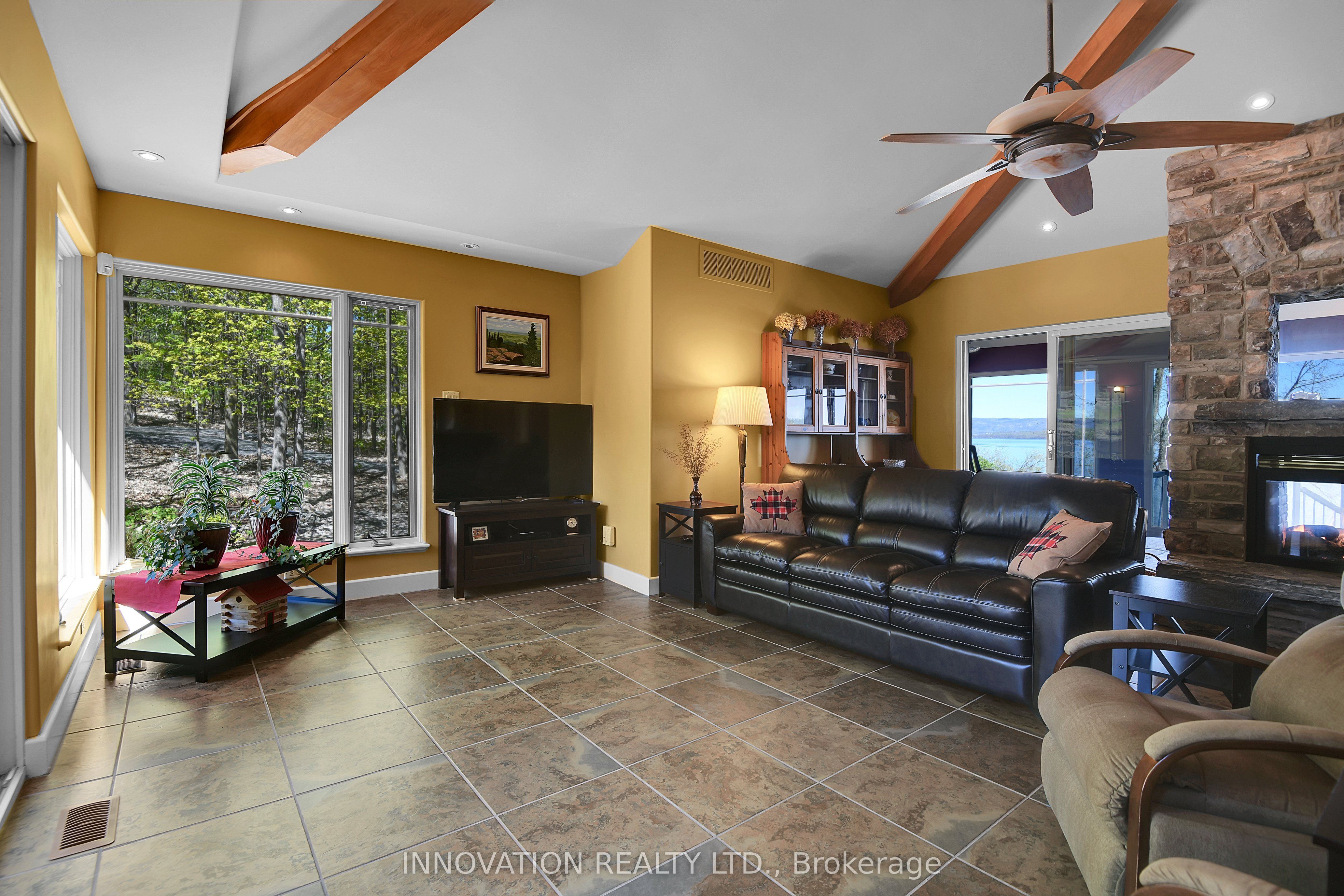 325 Berry Side Road Property Photo 23