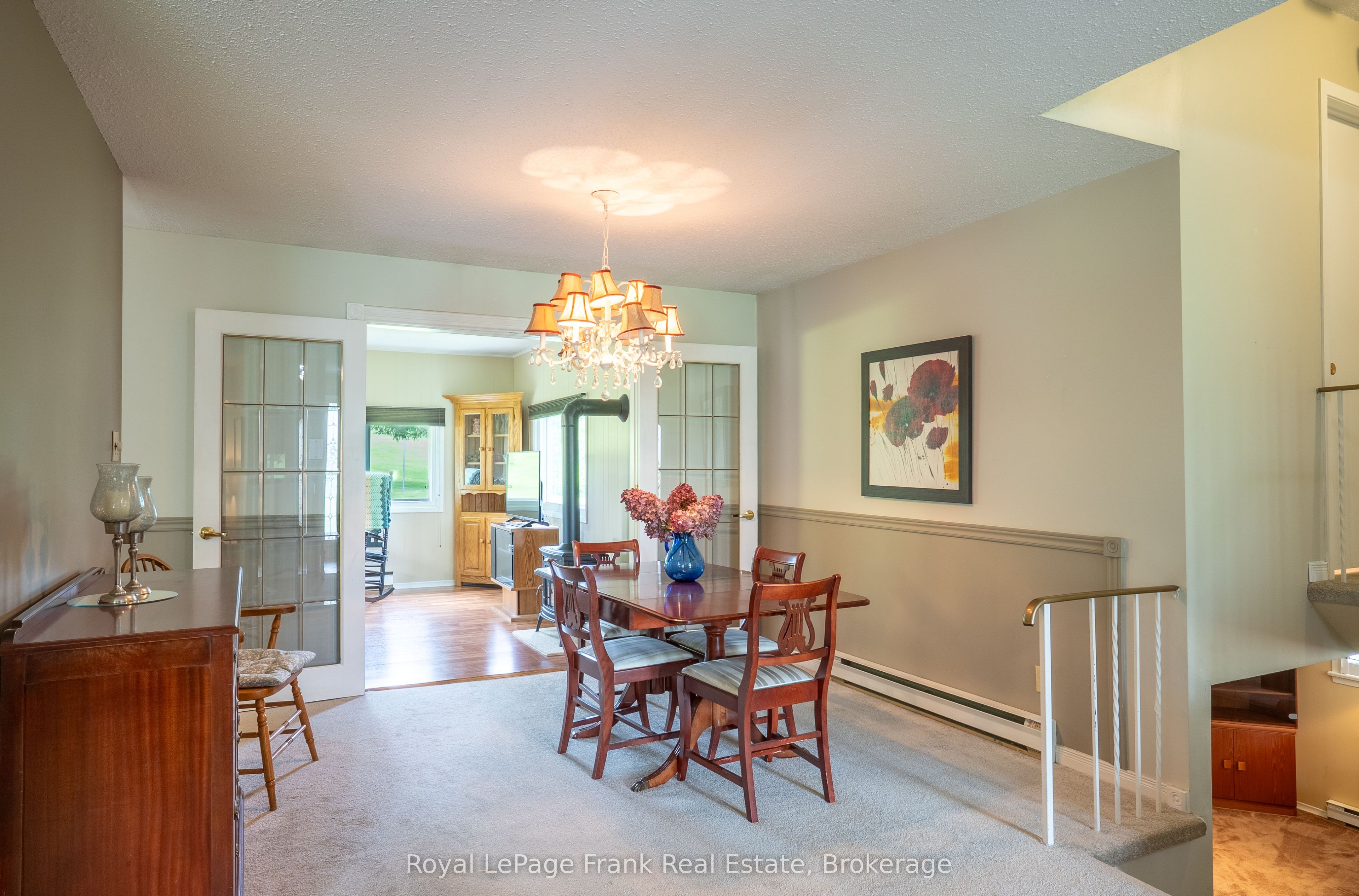 383 Old Surrey Lane Property Photo 8