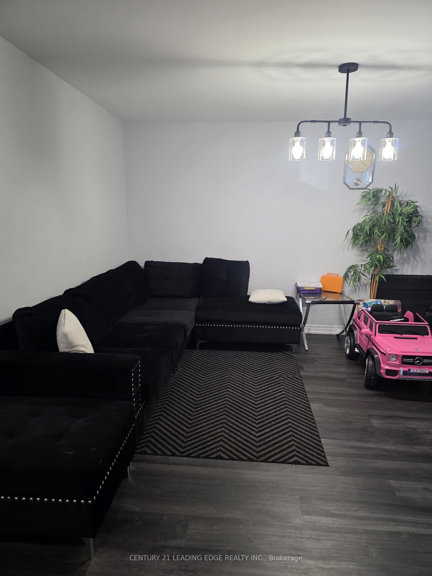 152 Mary Street Property Photo 5