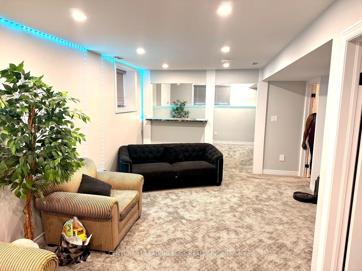 152 Mary Street Property Photo 16