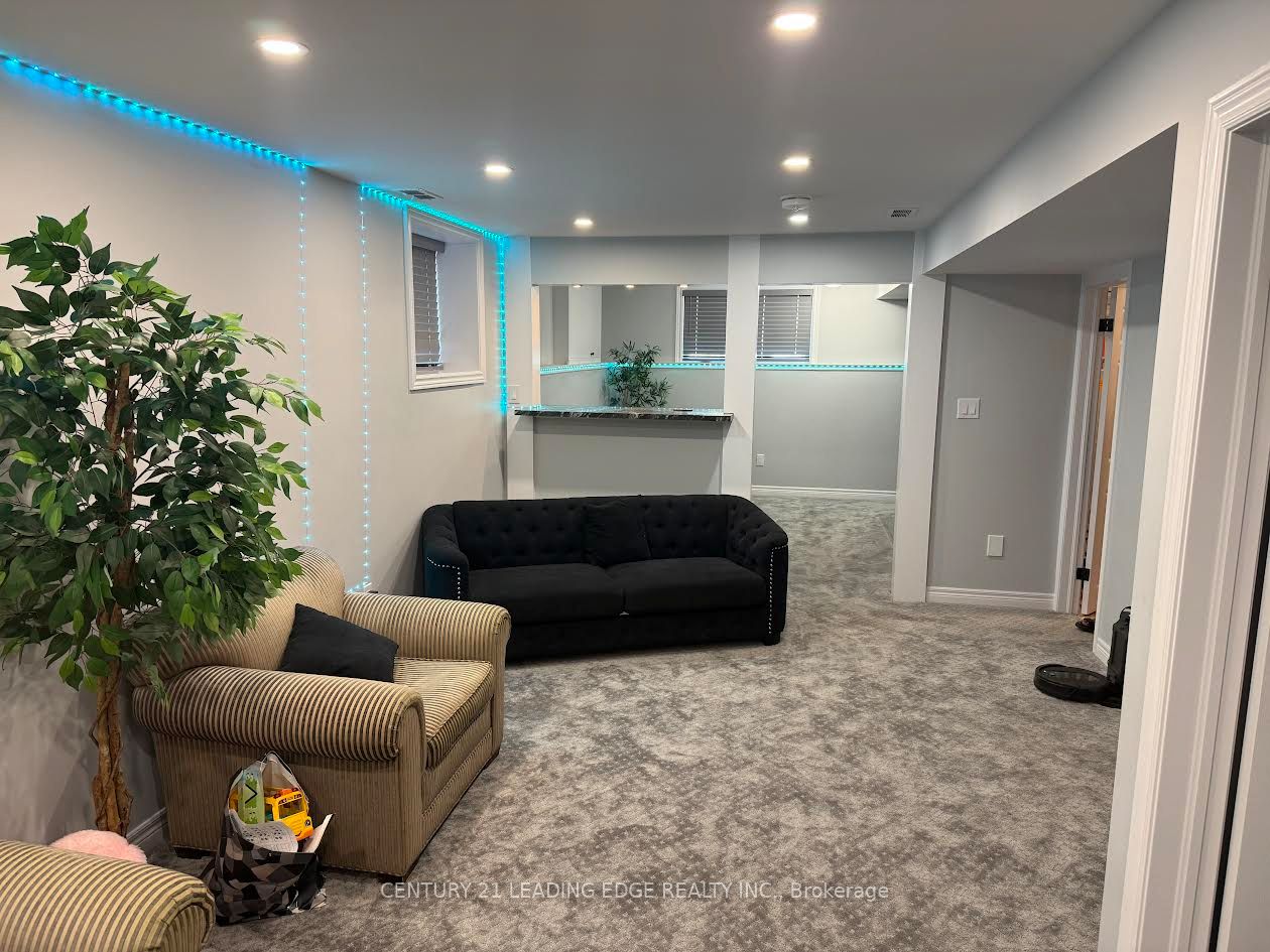 152 Mary Street Property Photo 17