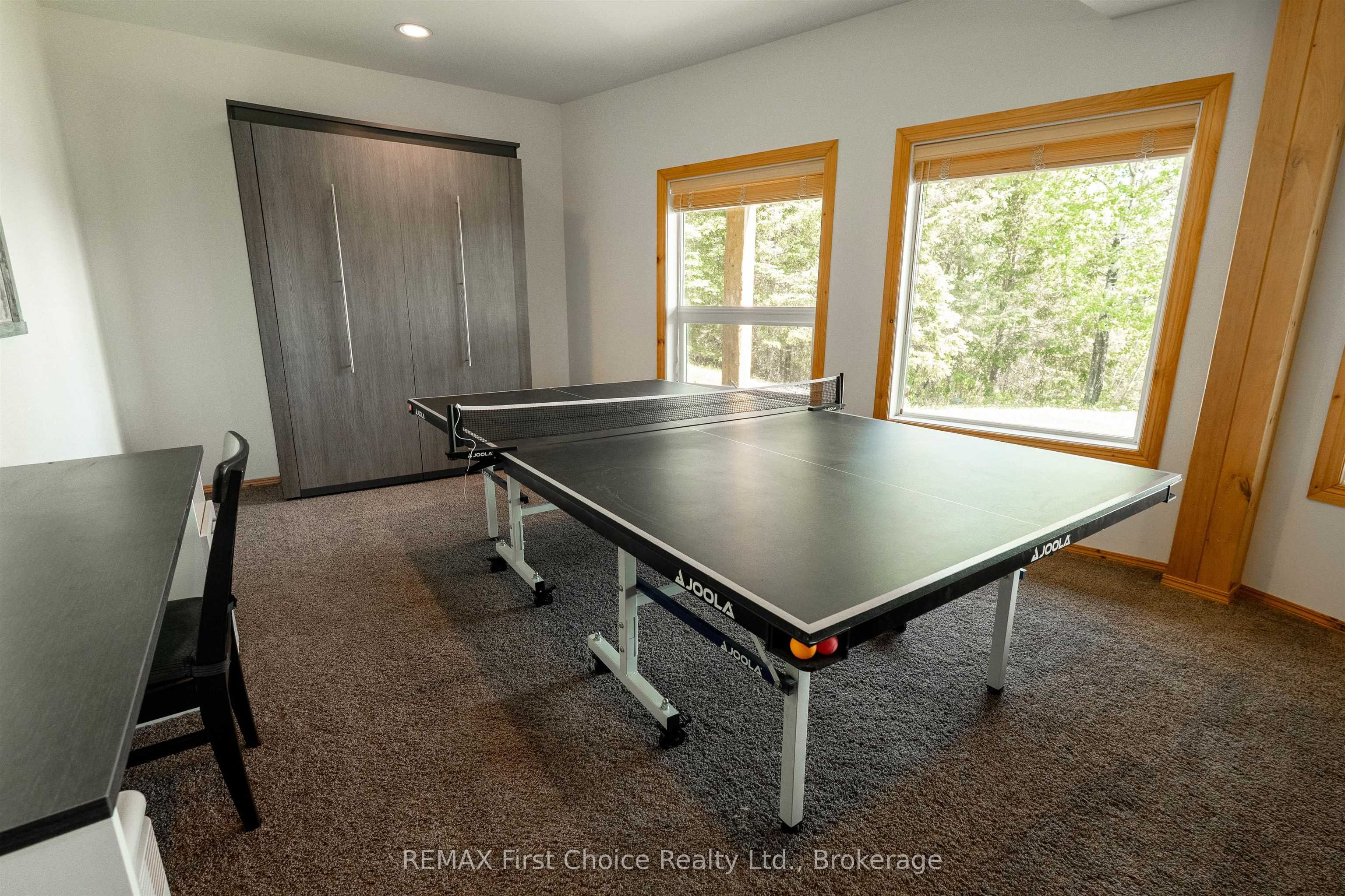 220d Phantom Drive Property Photo 8