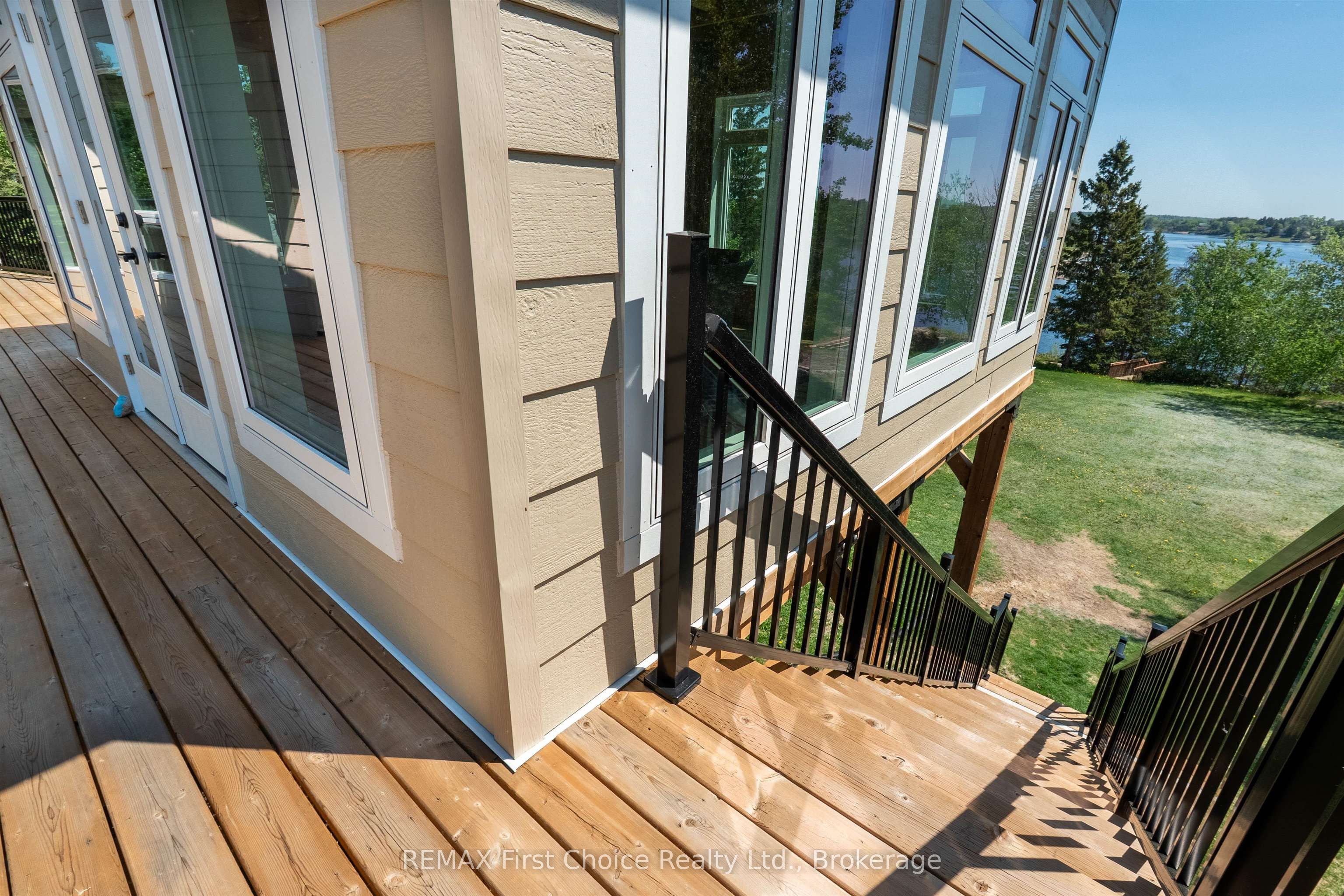 220d Phantom Drive Property Photo 39