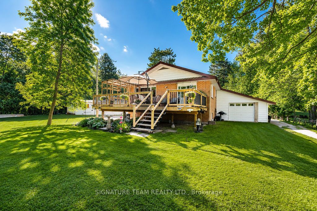 1706 Black Bay Road Property Photo 5