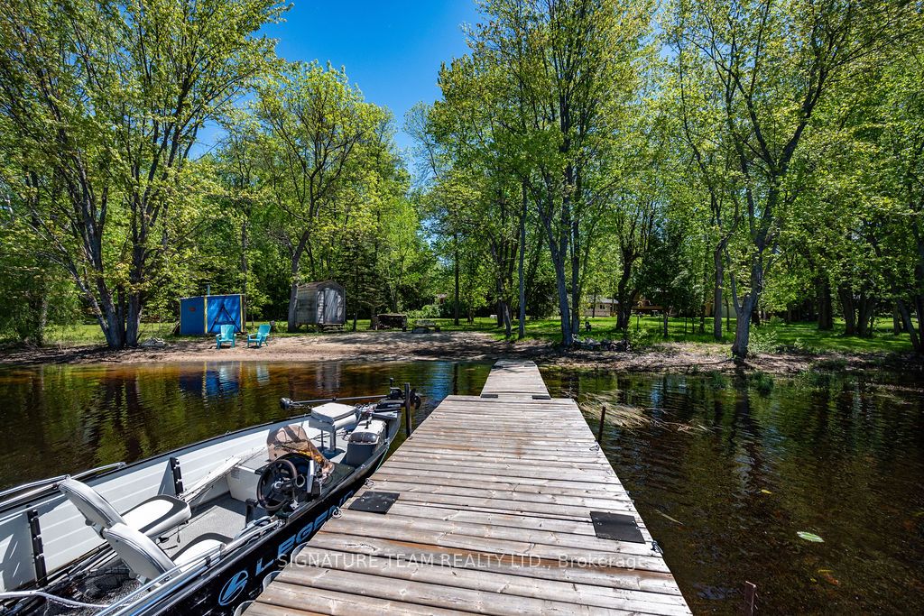 1706 Black Bay Road Property Photo 10