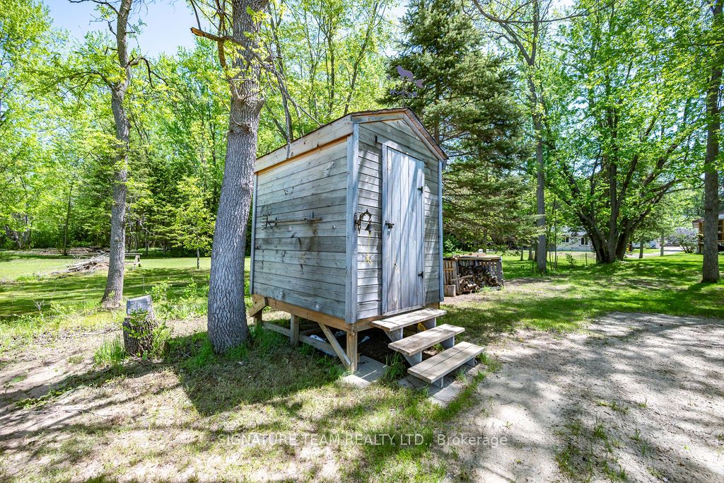 1706 Black Bay Road Property Photo 12