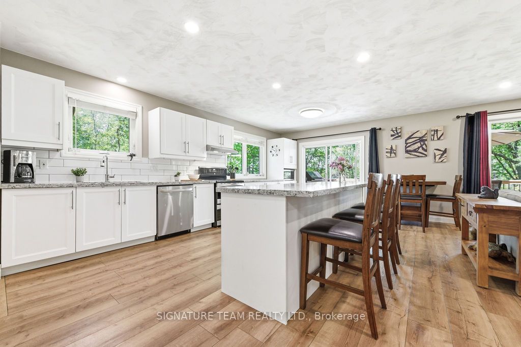 1706 Black Bay Road Property Photo 33