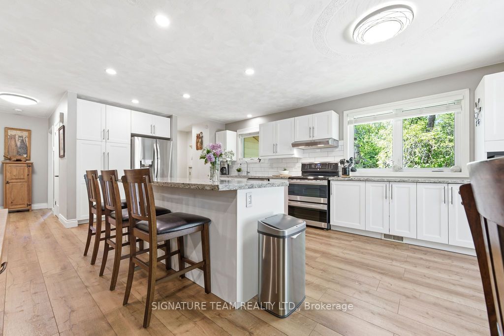 1706 Black Bay Road Property Photo 34
