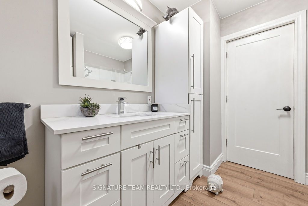 1706 Black Bay Road Property Photo 39