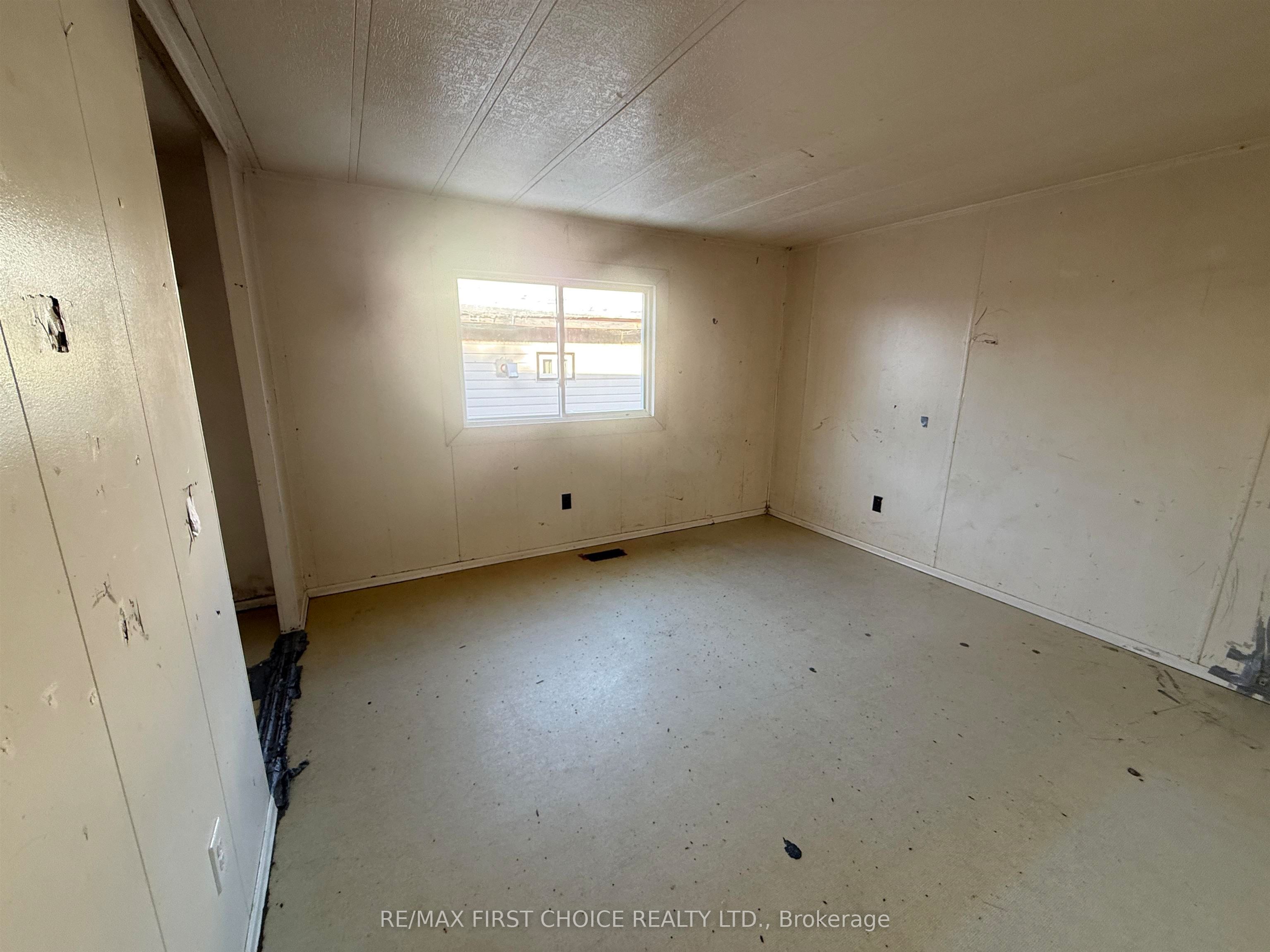 228 Davies Street Property Photo 6