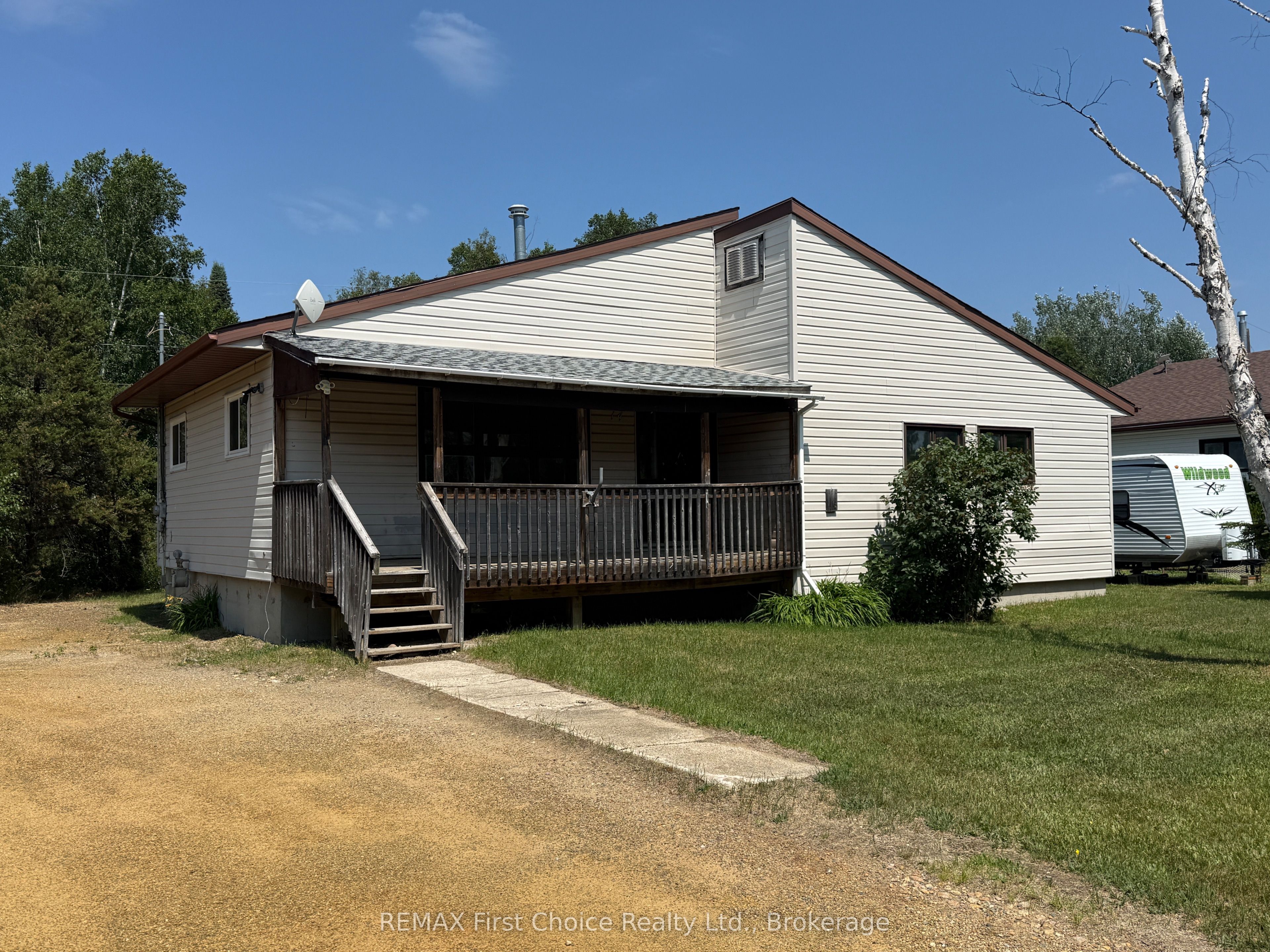 14 Superior Avenue Property Photo 1